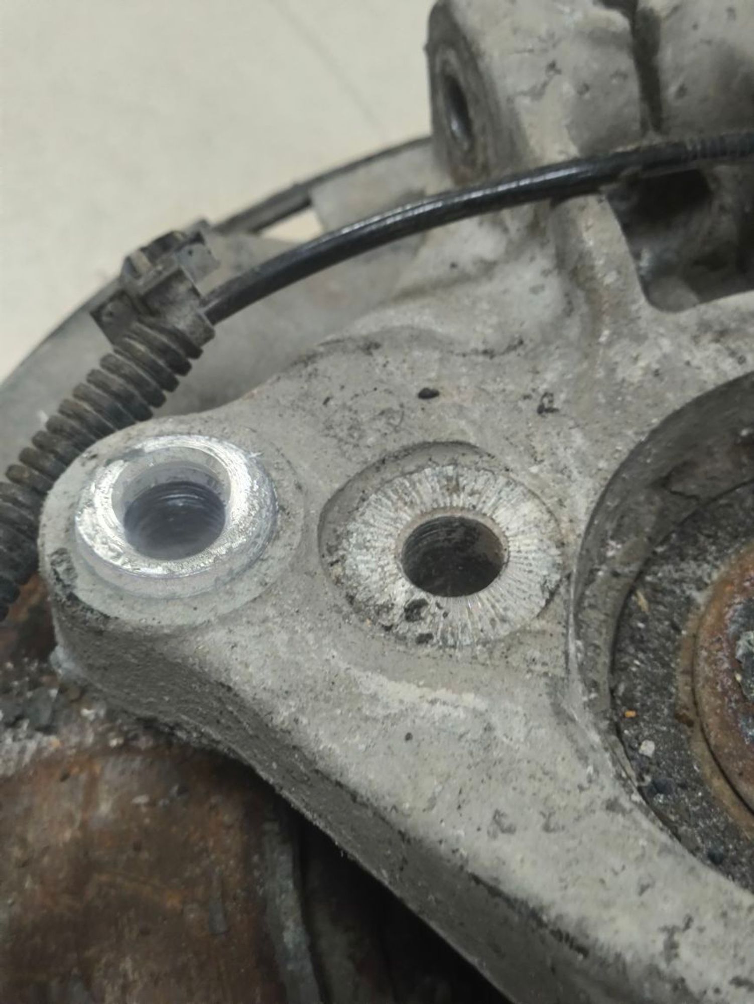 https://ycs.partsauto.market/partsauto-images/thmbs/userImages/a2d258a61cc08549ac0329b7373022c0/part/8c1db43e-8d63-45b3-b1d9-de3a2d52fa86_1787232896743.jpg