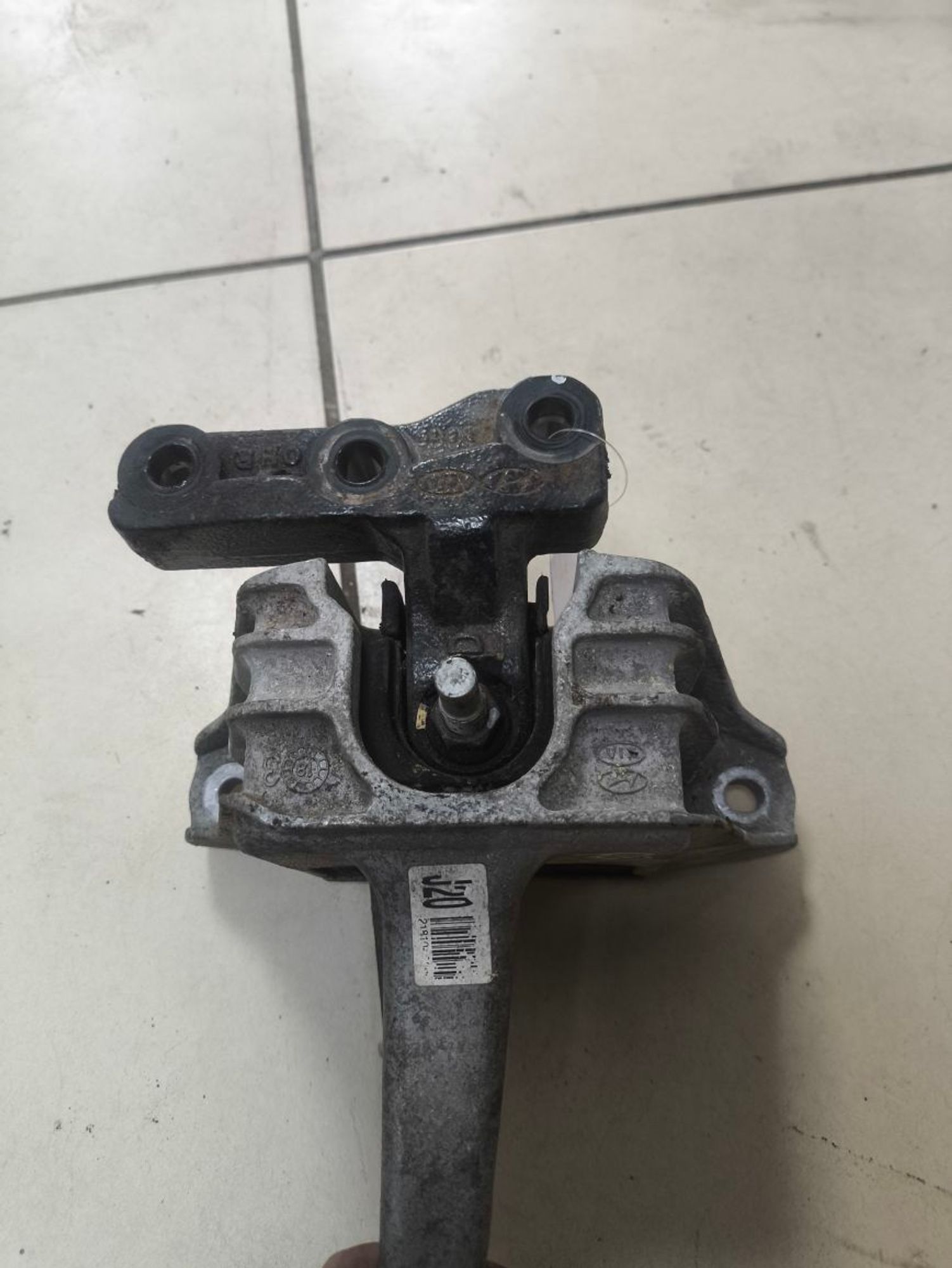 https://ycs.partsauto.market/partsauto-images/thmbs/userImages/a2d258a61cc08549ac0329b7373022c0/part/8c9d377e-69d4-4a49-8c20-42bdedae9c97_1787148886195.jpg