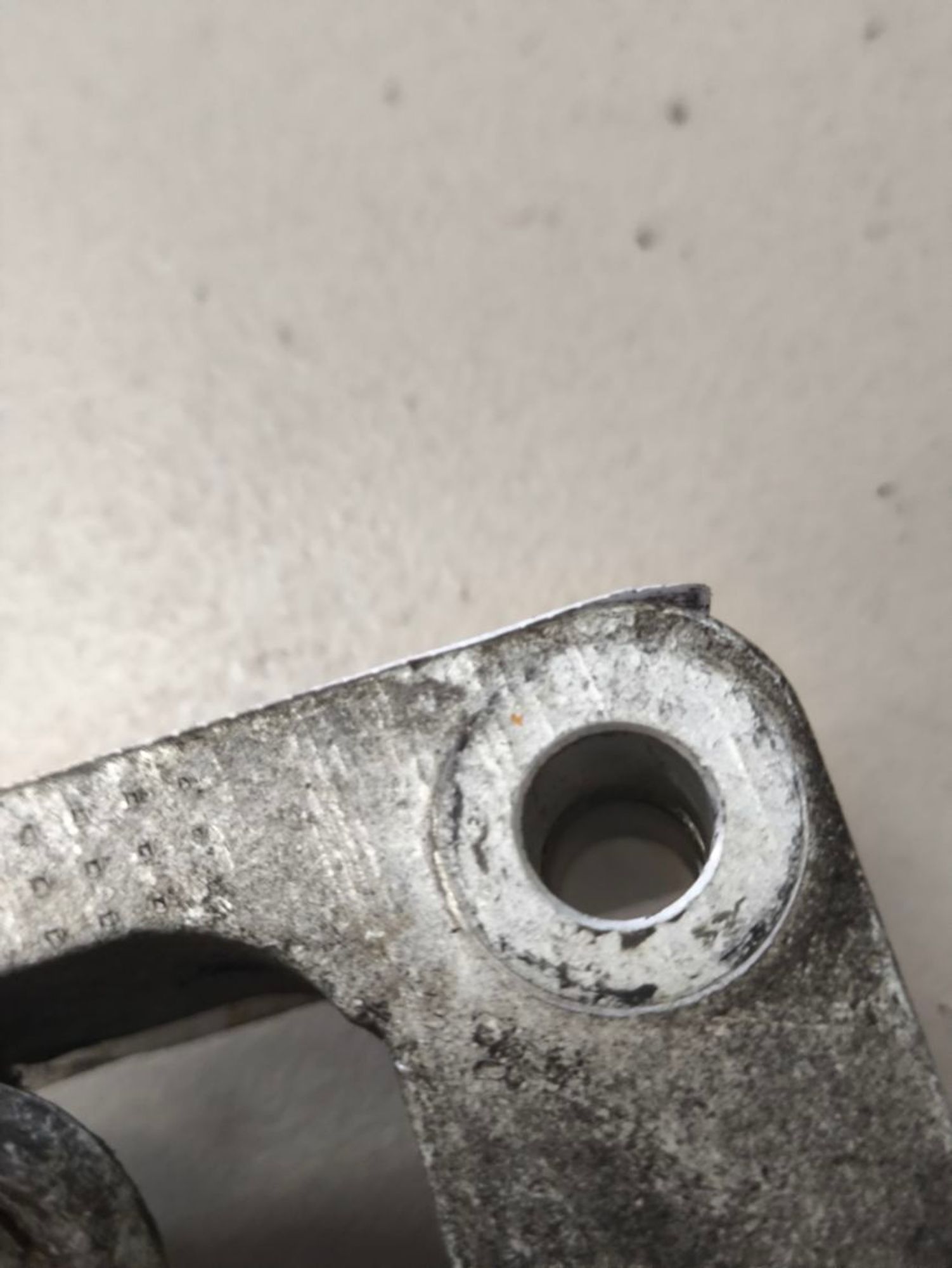 https://ycs.partsauto.market/partsauto-images/thmbs/userImages/a2d258a61cc08549ac0329b7373022c0/part/8f0b6293-41ce-40df-9fe1-ec1a7745ec59_1782392901029.jpg