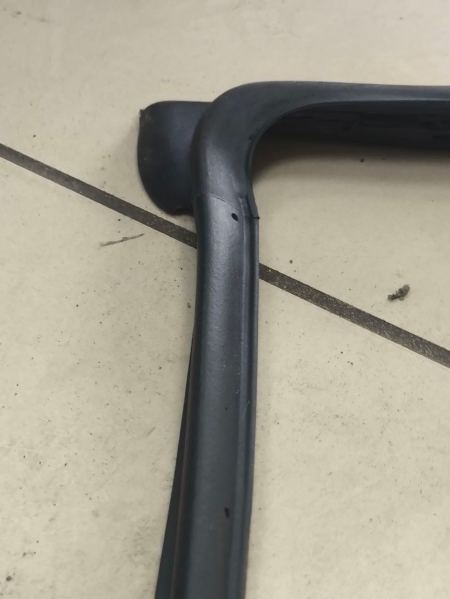 https://ycs.partsauto.market/partsauto-images/thmbs/userImages/a2d258a61cc08549ac0329b7373022c0/part/8f6d3c19-f55c-431f-bbe7-49787781a011_1785498544702.jpg