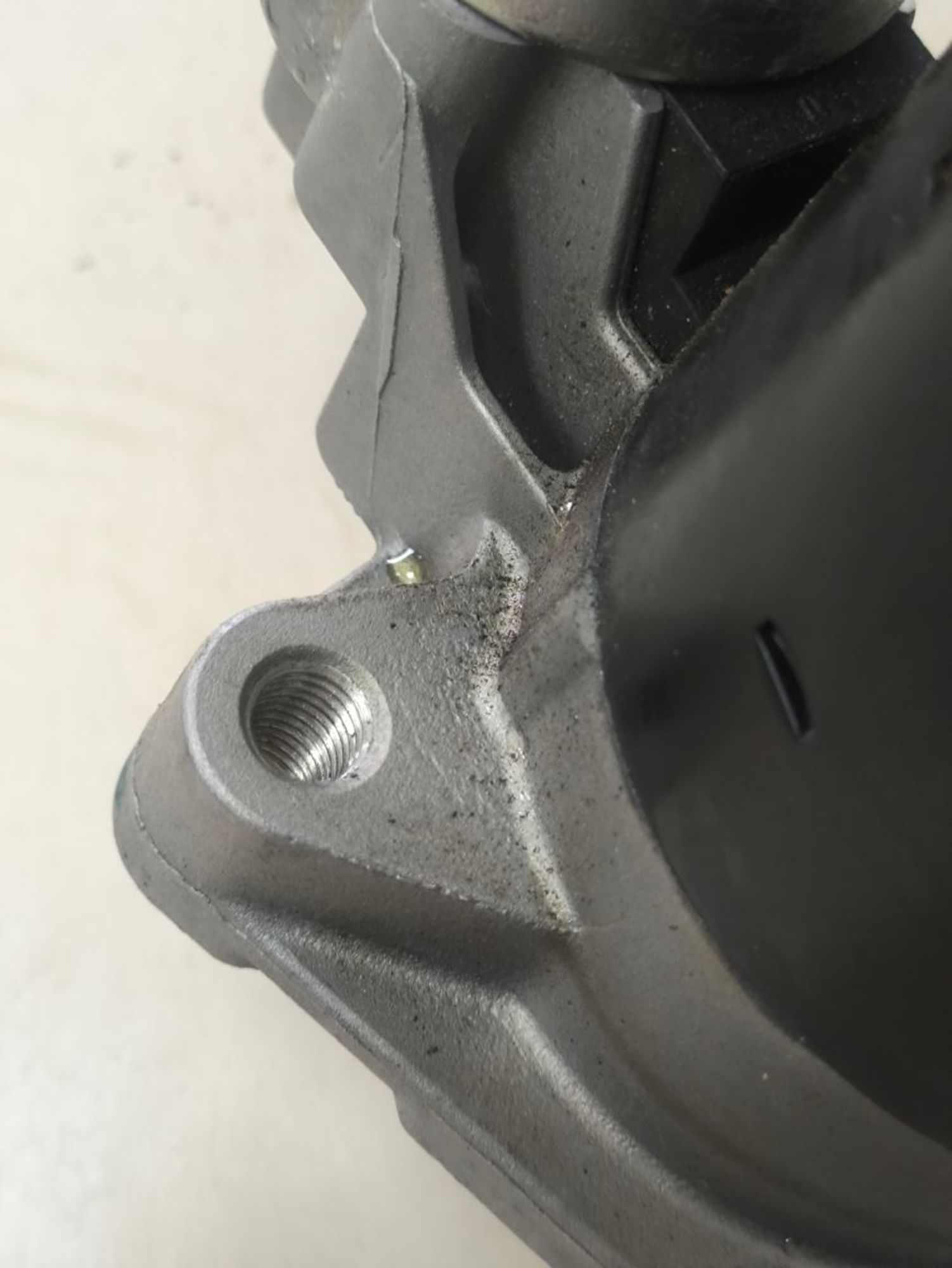 https://ycs.partsauto.market/partsauto-images/thmbs/userImages/a2d258a61cc08549ac0329b7373022c0/part/902d78fa-0d9c-46bd-8fd1-a110944eb45f_1785940337027.jpg