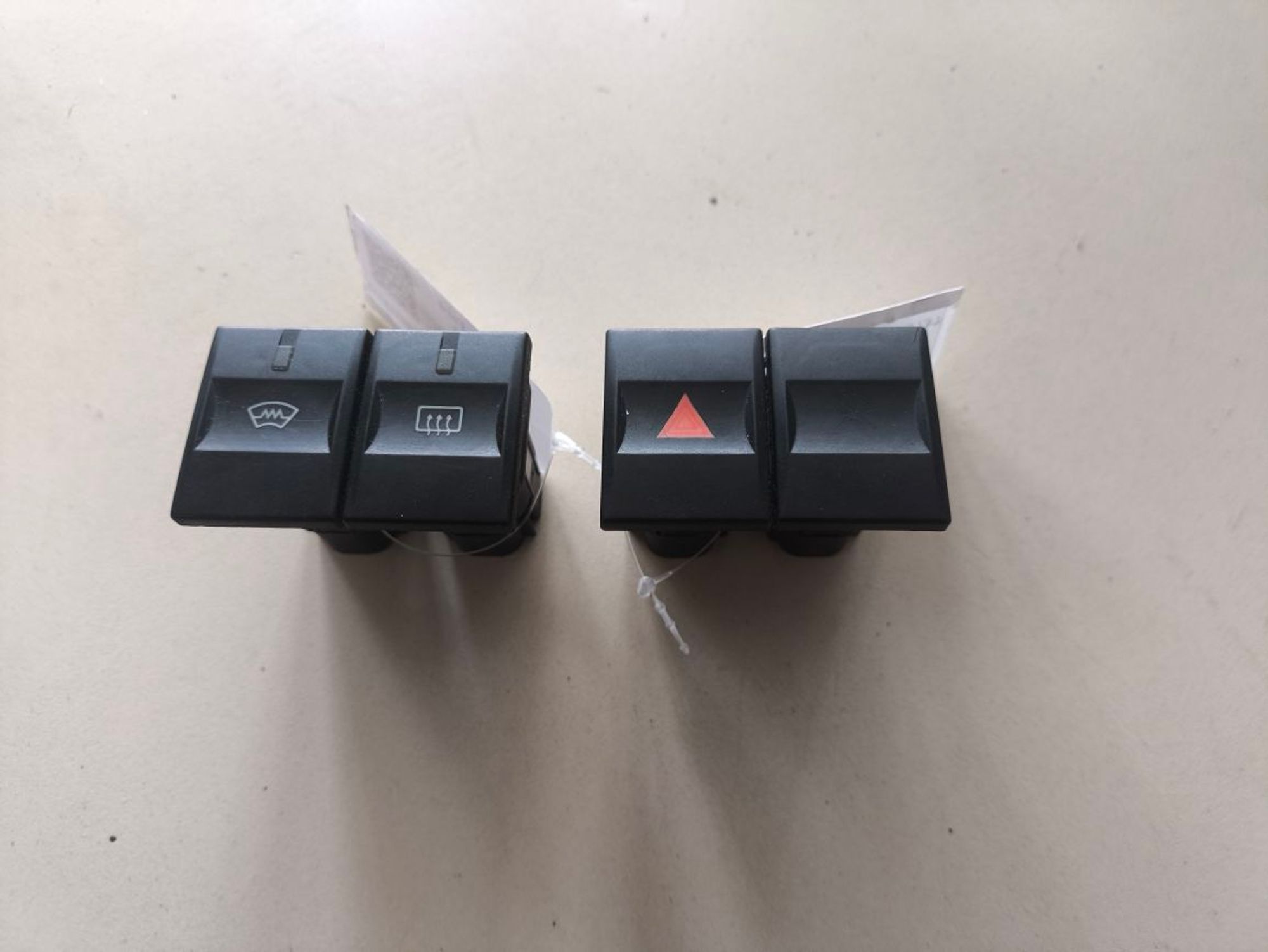 https://ycs.partsauto.market/partsauto-images/thmbs/userImages/a2d258a61cc08549ac0329b7373022c0/part/90421066-0392-45f7-bd36-6deef81057b1_1787044545349.jpg