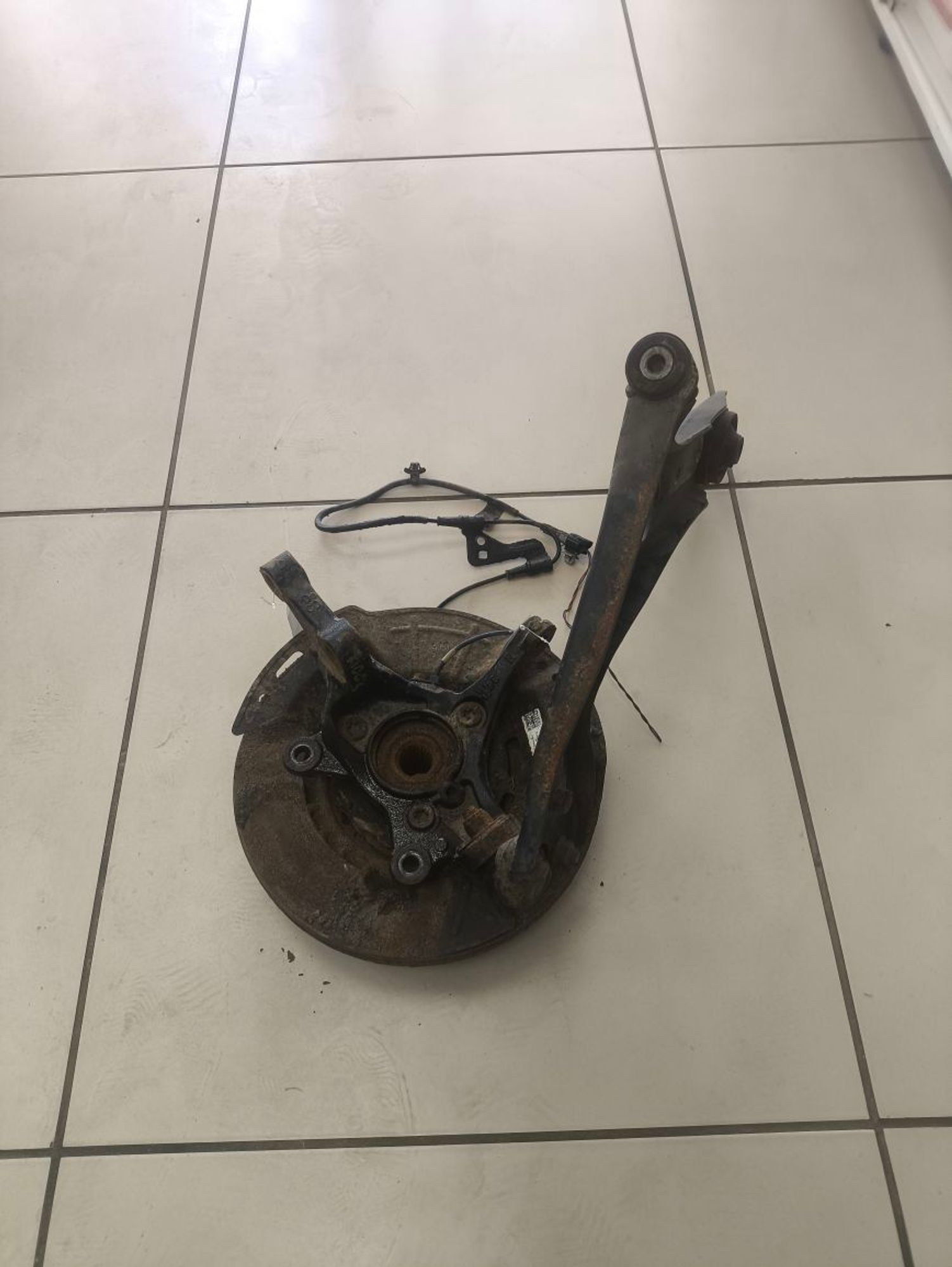 https://ycs.partsauto.market/partsauto-images/thmbs/userImages/a2d258a61cc08549ac0329b7373022c0/part/911670e8-dbc3-448b-8260-edb8179e43b3_1786190065901.jpg