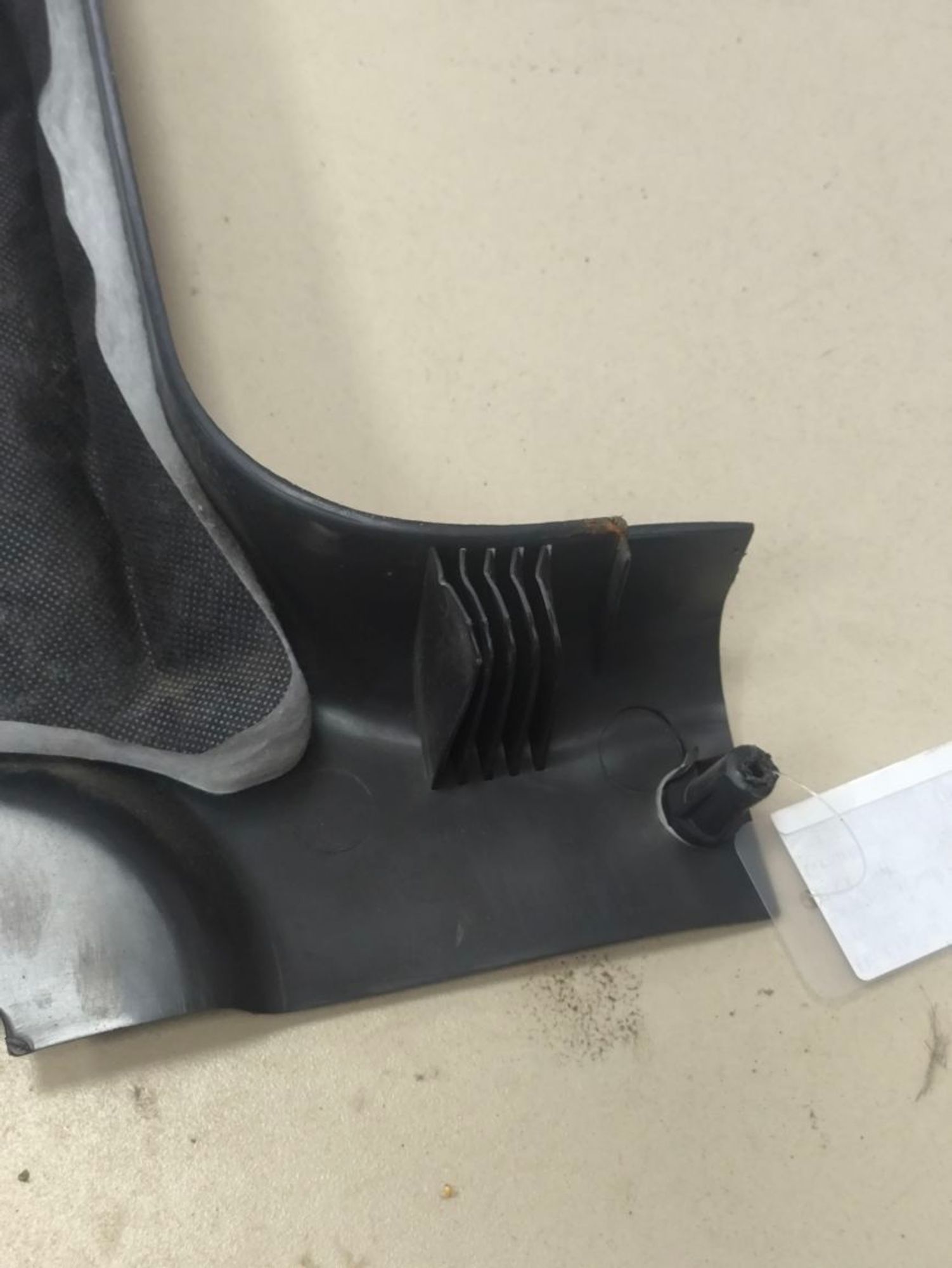 https://ycs.partsauto.market/partsauto-images/thmbs/userImages/a2d258a61cc08549ac0329b7373022c0/part/92d1e3a6-8da0-4875-b3e0-227d29263437_1785486282752.jpg