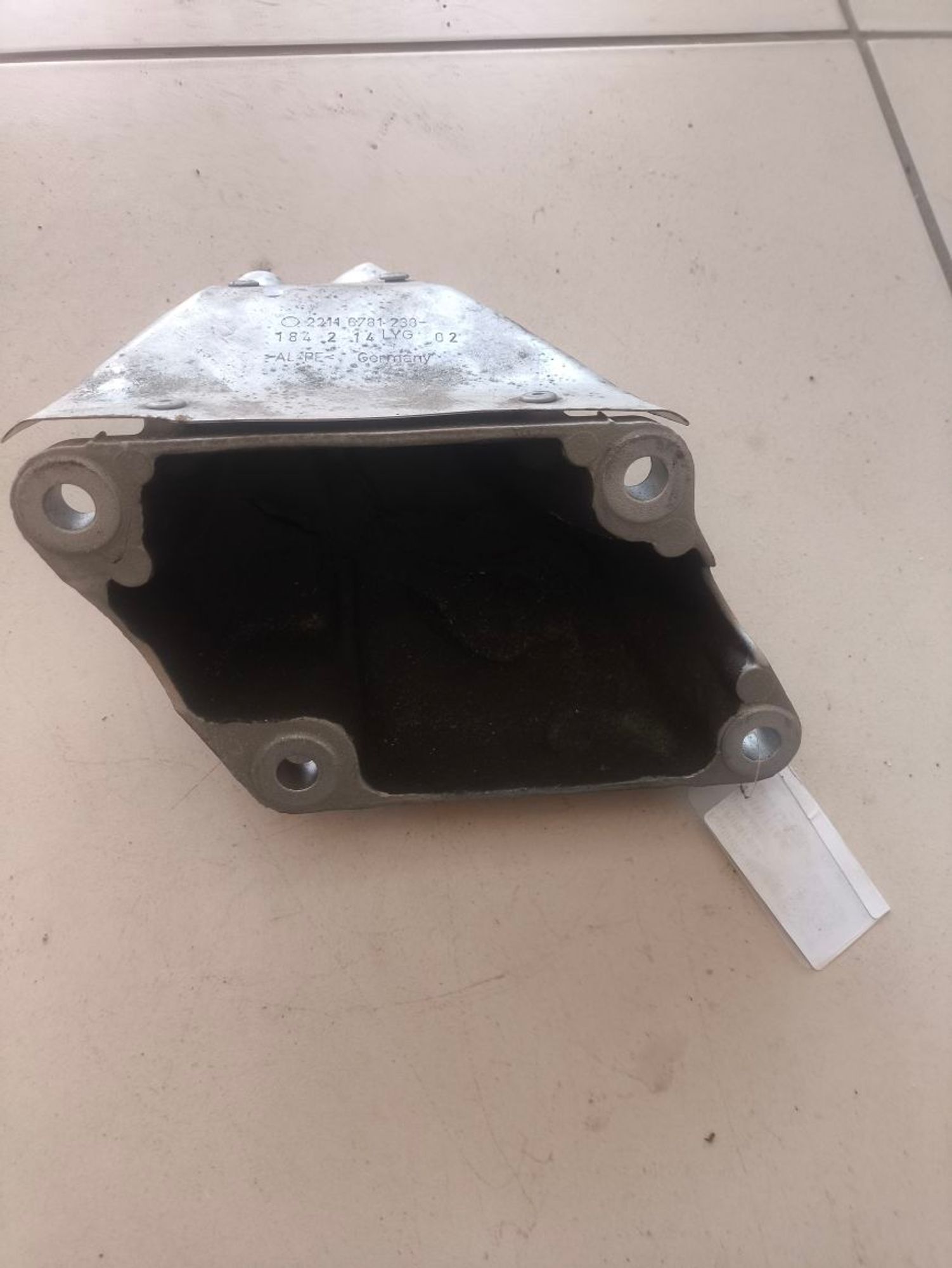 https://ycs.partsauto.market/partsauto-images/thmbs/userImages/a2d258a61cc08549ac0329b7373022c0/part/93e80d98-e9f1-4d8d-8473-fff152cc8ef7_1785997022441.jpg