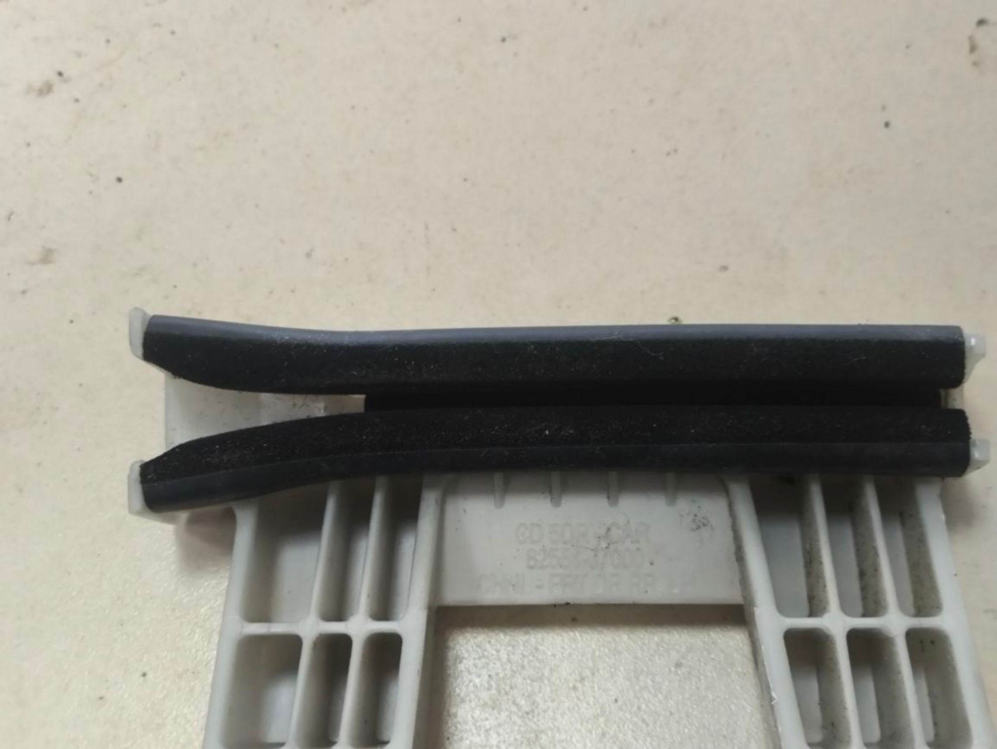 https://ycs.partsauto.market/partsauto-images/thmbs/userImages/a2d258a61cc08549ac0329b7373022c0/part/93ed8f54-b715-4854-81ba-71f9e679c51d_1784898390677.jpg