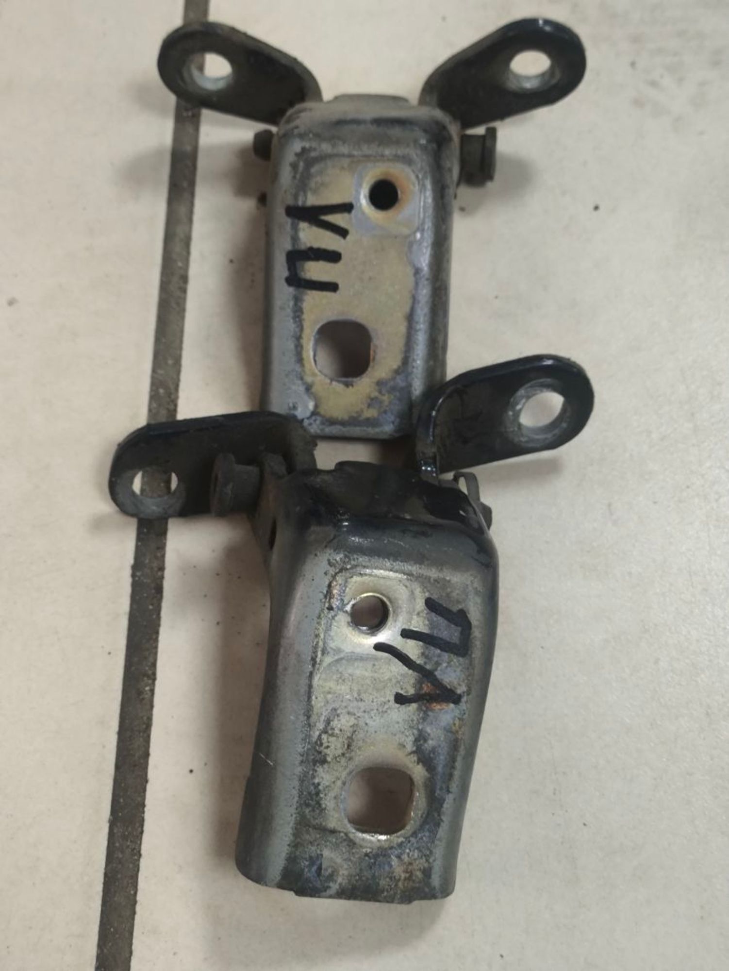 https://ycs.partsauto.market/partsauto-images/thmbs/userImages/a2d258a61cc08549ac0329b7373022c0/part/9465ad5f-061a-4c4e-94a9-95bad8fd8b07_1787122236752.jpg