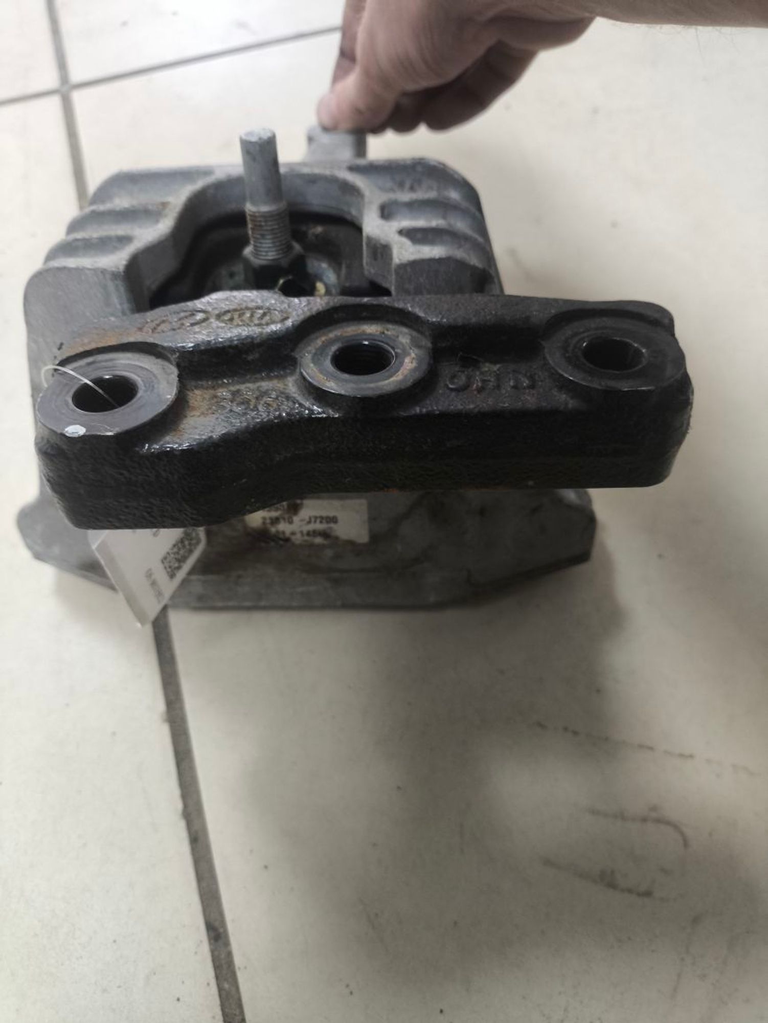 https://ycs.partsauto.market/partsauto-images/thmbs/userImages/a2d258a61cc08549ac0329b7373022c0/part/94e81712-e2b4-40f3-864e-cbbcd050ed18_1787148889433.jpg