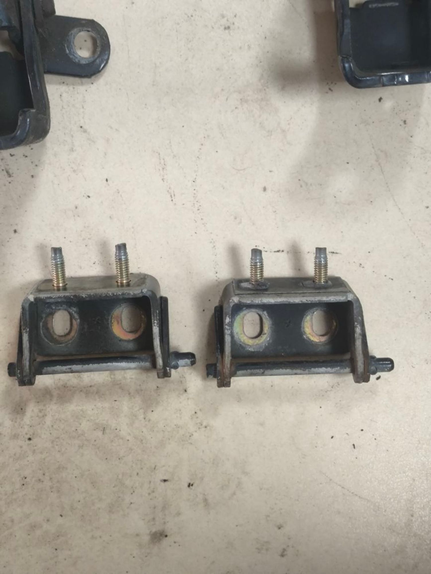 https://ycs.partsauto.market/partsauto-images/thmbs/userImages/a2d258a61cc08549ac0329b7373022c0/part/953ecabe-2b02-4f91-98ac-1c1c358c0282_1787122247972.jpg