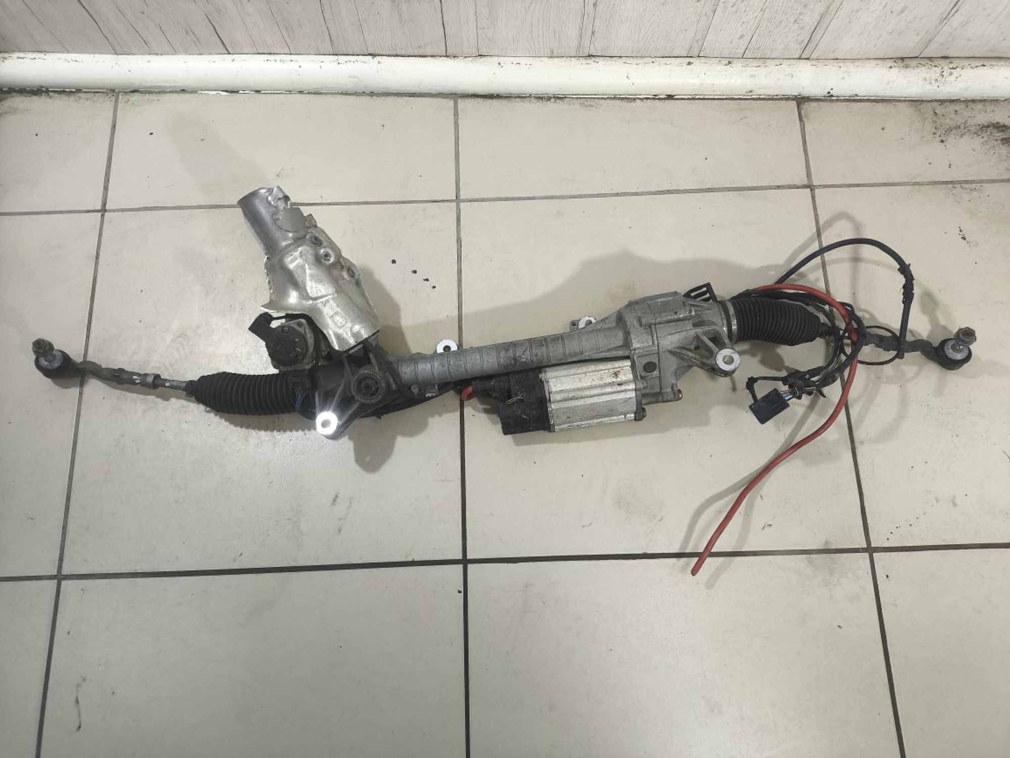 https://ycs.partsauto.market/partsauto-images/thmbs/userImages/a2d258a61cc08549ac0329b7373022c0/part/964885e1-5c1a-4ea4-9bc4-f94aa64342b9_1780573310505.jpg