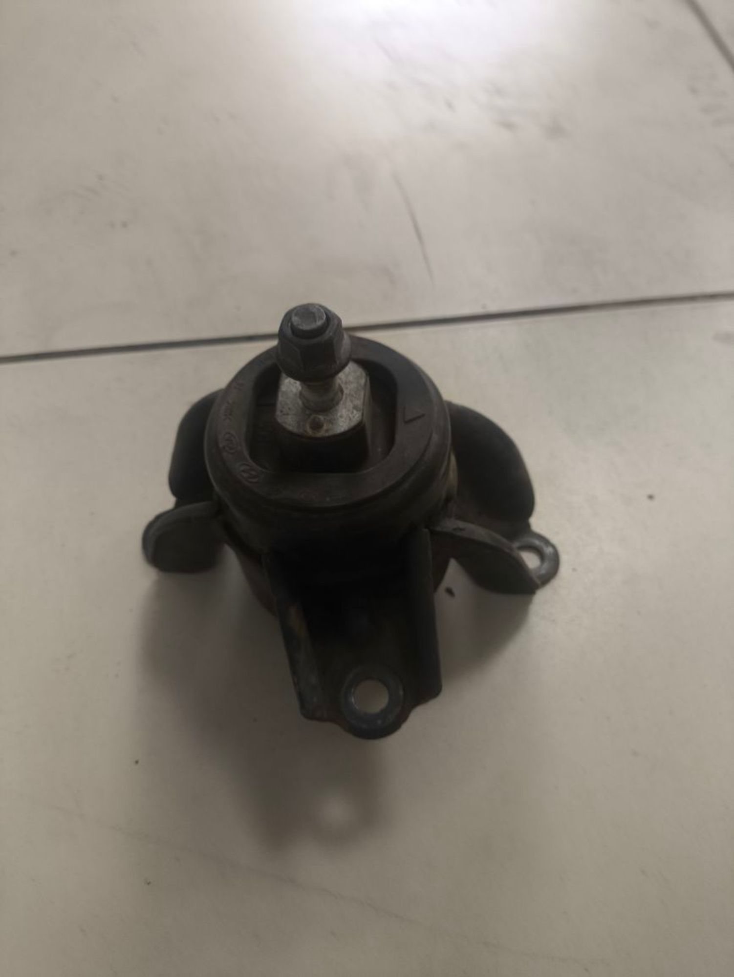 https://ycs.partsauto.market/partsauto-images/thmbs/userImages/a2d258a61cc08549ac0329b7373022c0/part/96862a8d-a60a-4075-bafc-ec4aa02e30b9_1787139925937.jpg