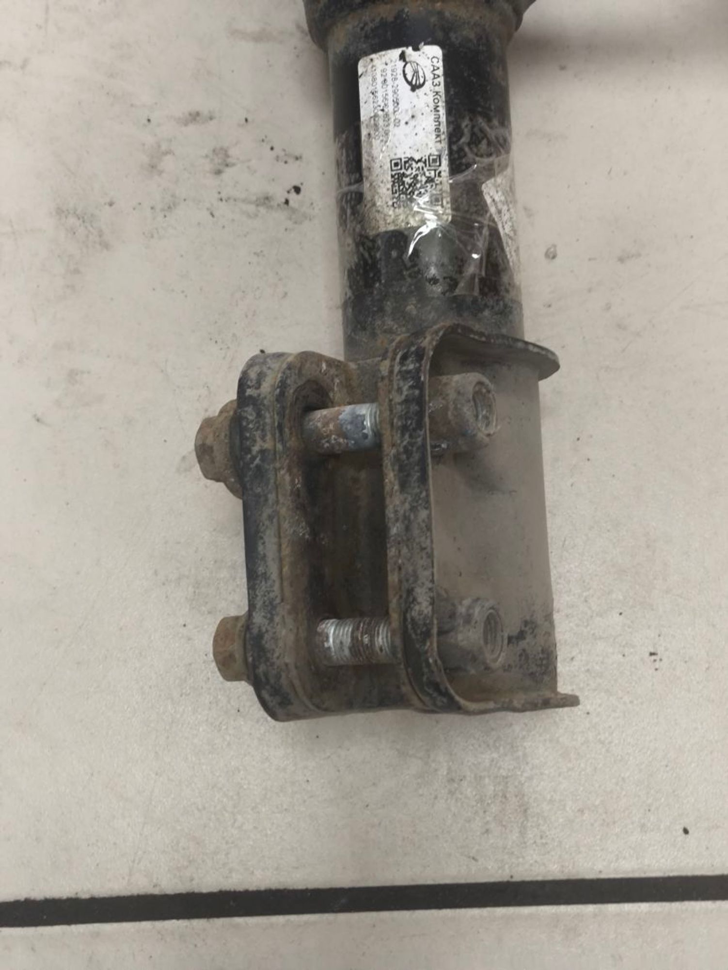 https://ycs.partsauto.market/partsauto-images/thmbs/userImages/a2d258a61cc08549ac0329b7373022c0/part/976d6604-22e1-48e2-9319-44dff115e7bc_1787147094894.jpg