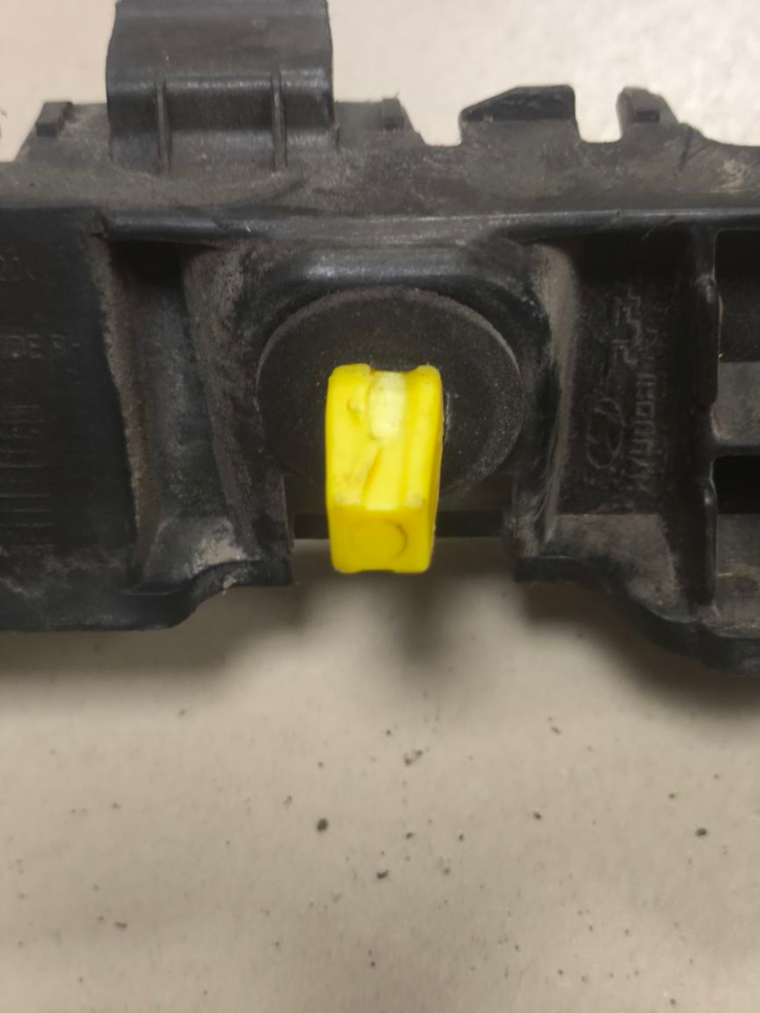 https://ycs.partsauto.market/partsauto-images/thmbs/userImages/a2d258a61cc08549ac0329b7373022c0/part/987b4967-db84-401a-b02c-6c6cc9fce000_1787228120359.jpg