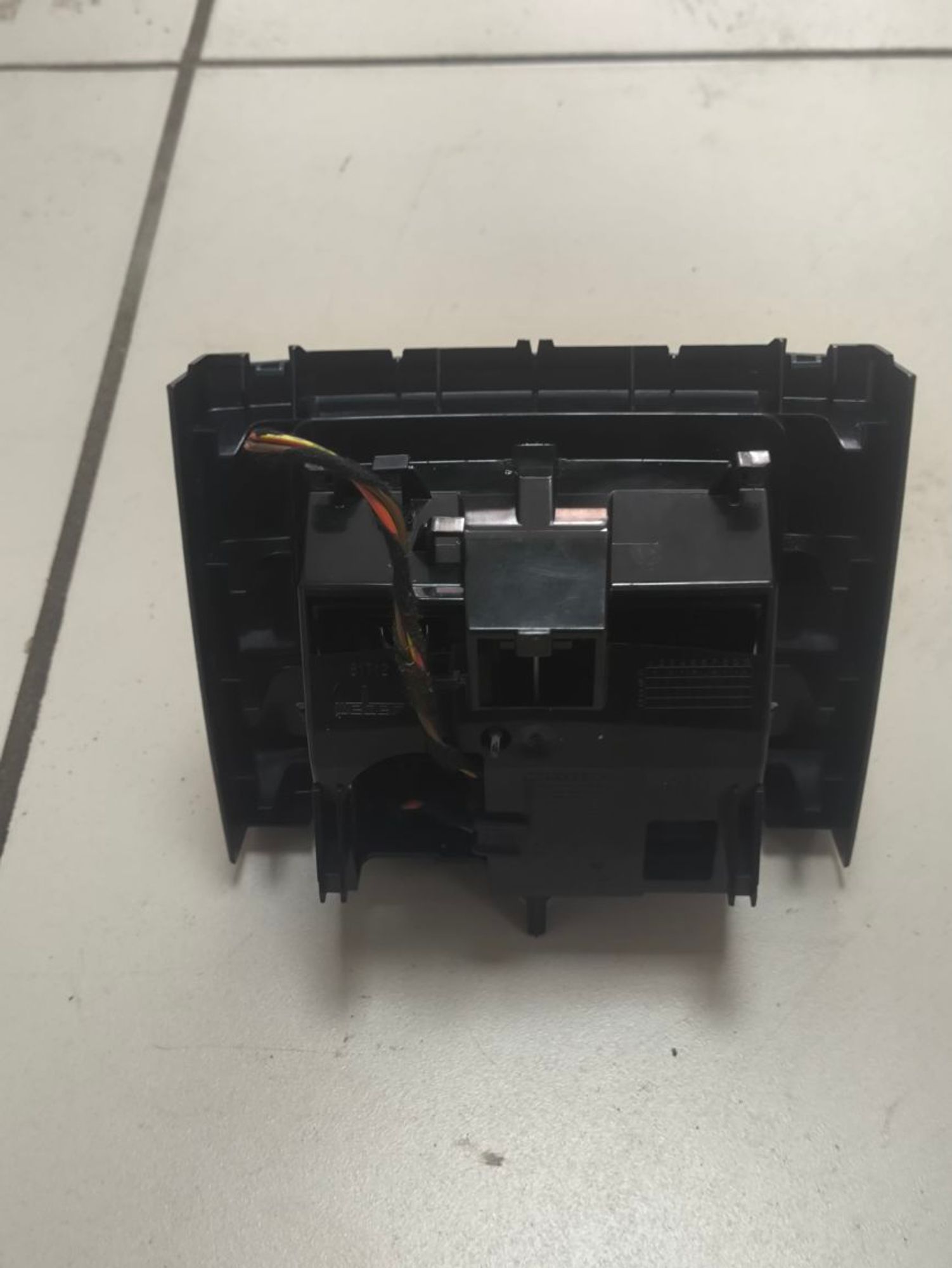 https://ycs.partsauto.market/partsauto-images/thmbs/userImages/a2d258a61cc08549ac0329b7373022c0/part/9aa70c11-76e8-4e28-bf3c-9566ac53b9ba_1781688030165.jpg