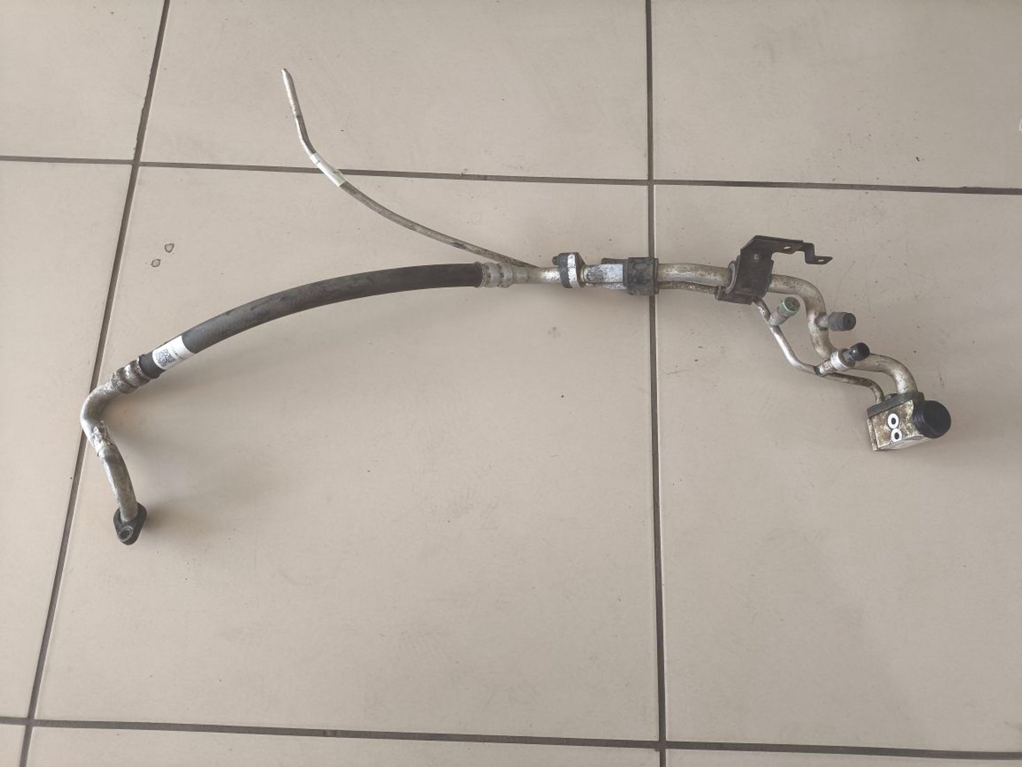 https://ycs.partsauto.market/partsauto-images/thmbs/userImages/a2d258a61cc08549ac0329b7373022c0/part/9c0ced3d-093d-4a78-90af-736aba718e29_1781249581436.jpg