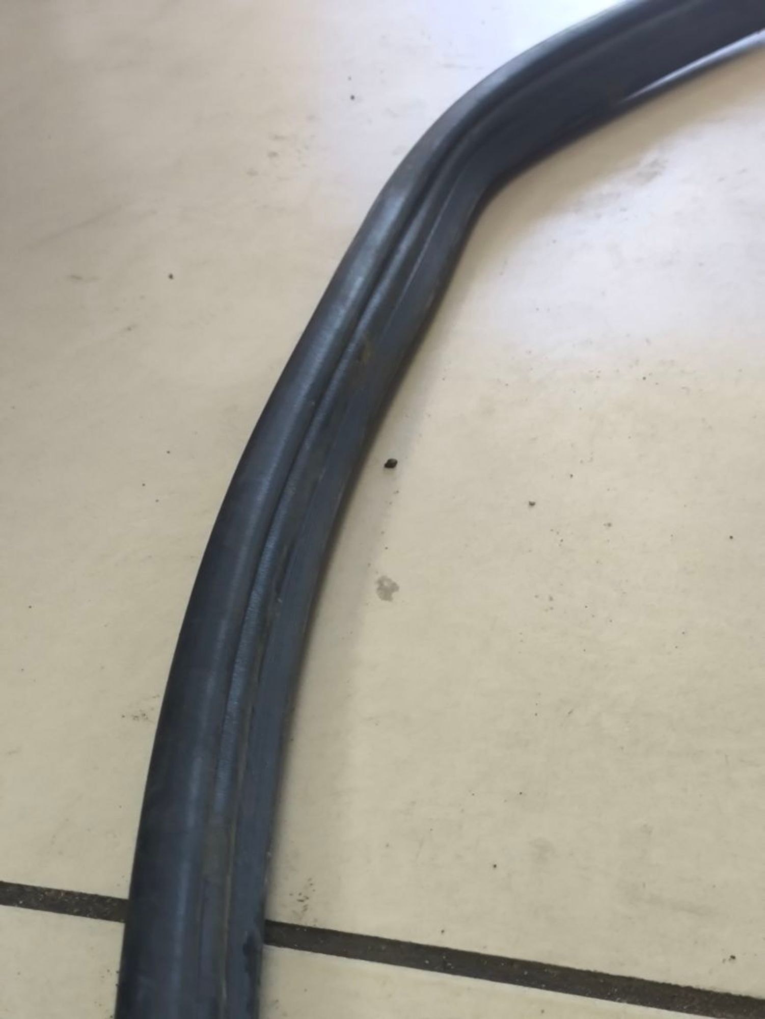 https://ycs.partsauto.market/partsauto-images/thmbs/userImages/a2d258a61cc08549ac0329b7373022c0/part/9c0fce7d-cfd8-4eba-af34-a23e517f5f0f_1786533192370.jpg