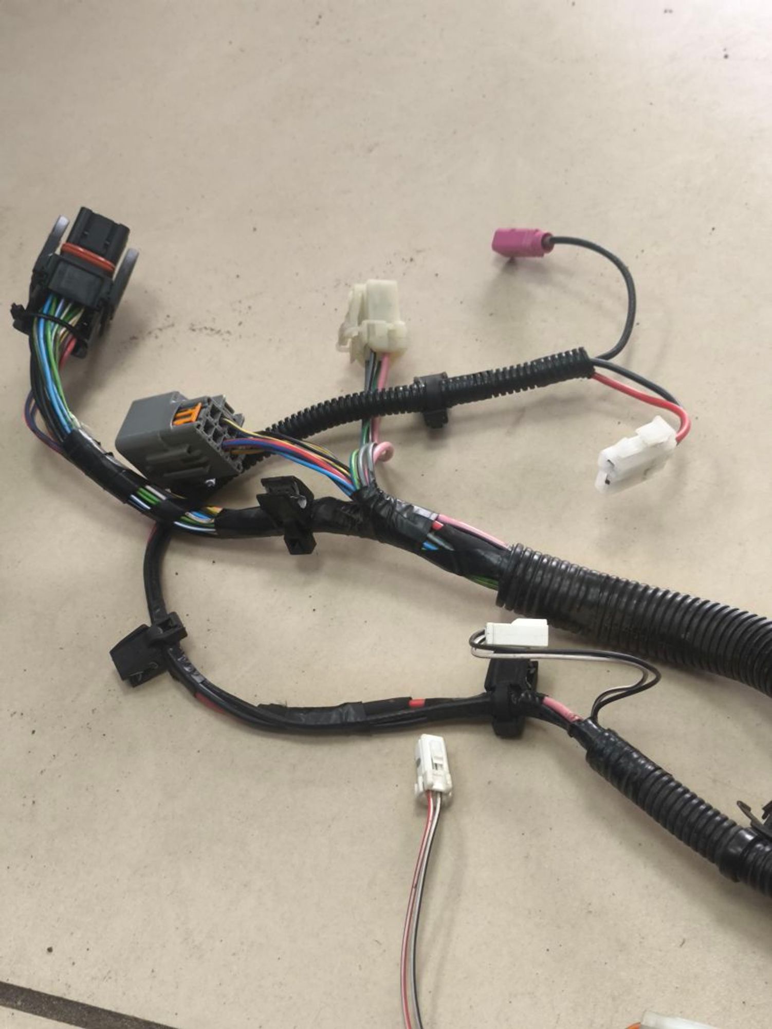 https://ycs.partsauto.market/partsauto-images/thmbs/userImages/a2d258a61cc08549ac0329b7373022c0/part/9dd6c012-59a6-4674-af86-d01f9fd1953e_1785495108709.jpg