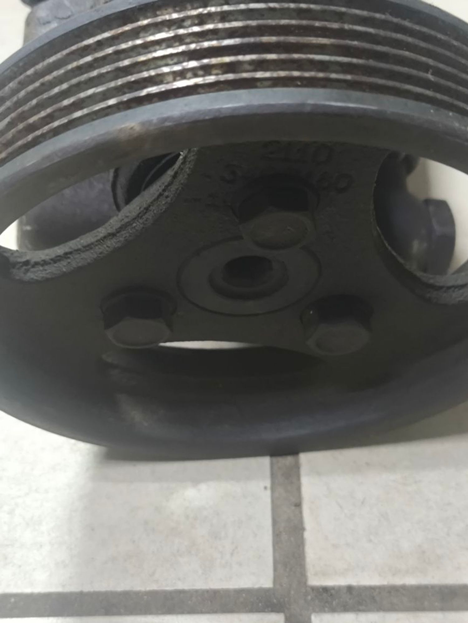 https://ycs.partsauto.market/partsauto-images/thmbs/userImages/a2d258a61cc08549ac0329b7373022c0/part/9e0e7f87-b75b-4596-8484-ddf4f5a578e3_1787128576561.jpg