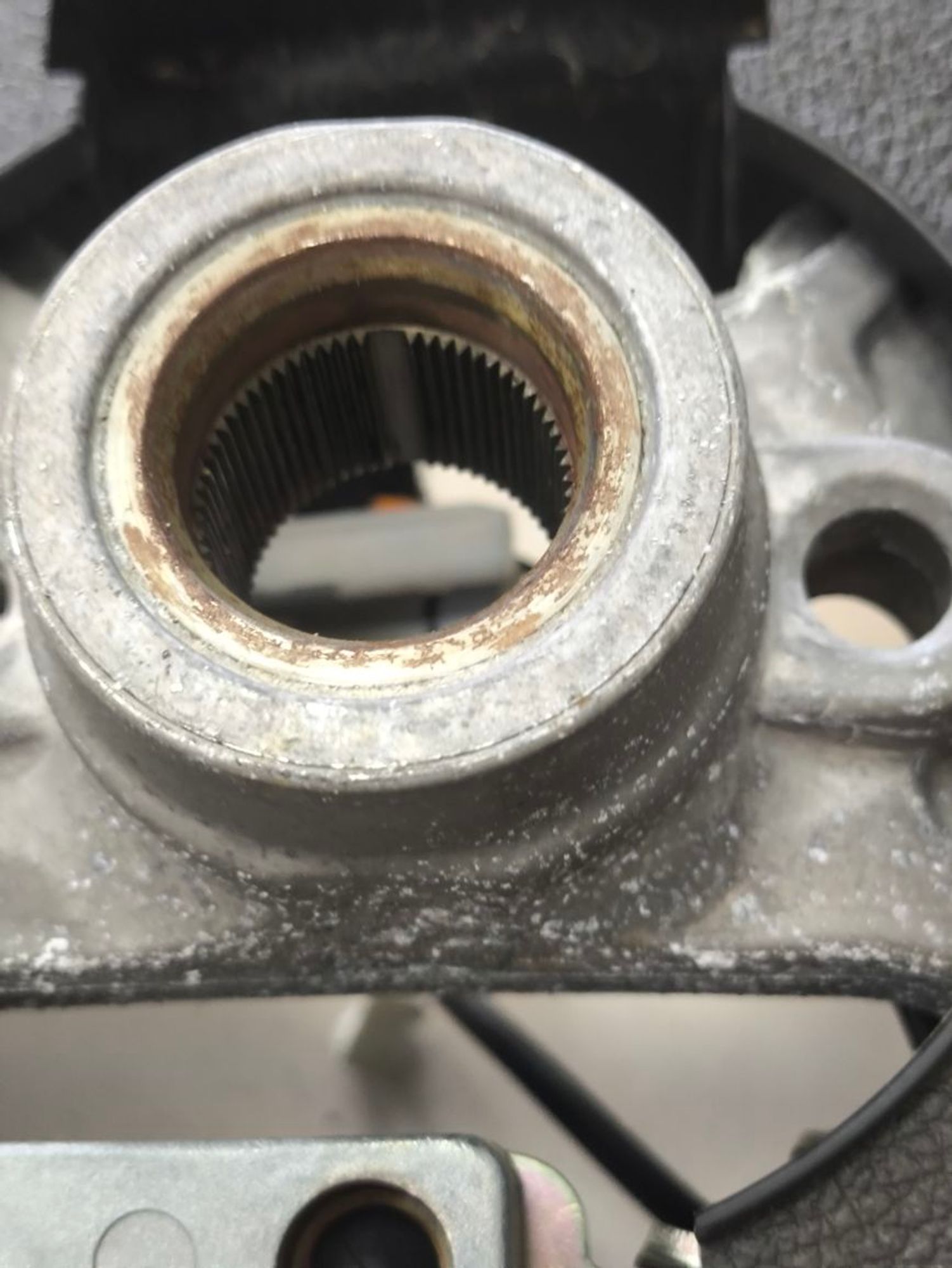 https://ycs.partsauto.market/partsauto-images/thmbs/userImages/a2d258a61cc08549ac0329b7373022c0/part/9ecc9bf8-5dc8-4d3d-9b1f-c159f9f1c479_1782477157852.jpg