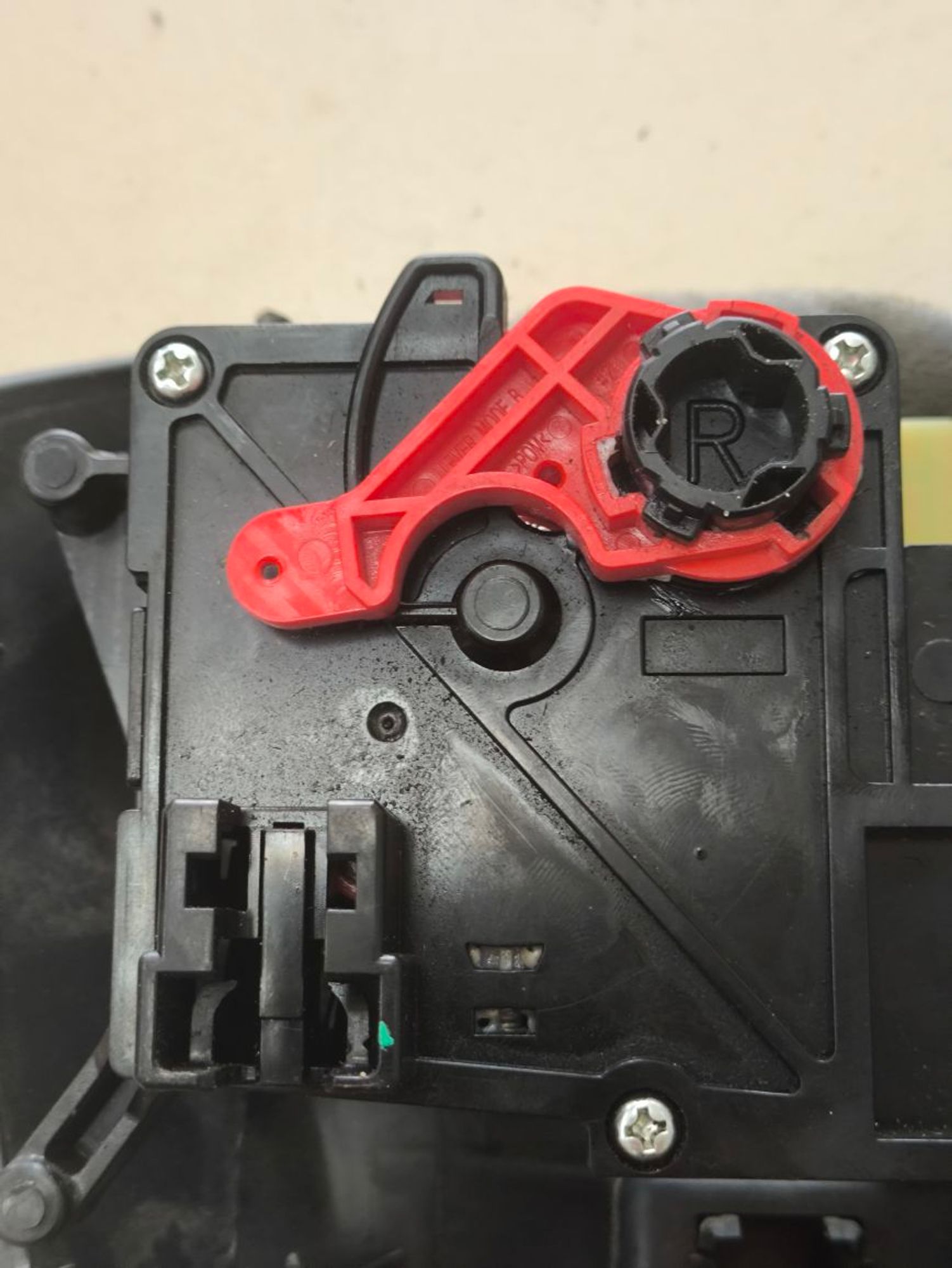 https://ycs.partsauto.market/partsauto-images/thmbs/userImages/a2d258a61cc08549ac0329b7373022c0/part/a09a29b0-5e02-49d9-830c-f60db6f52eb9_1783667158570.jpg