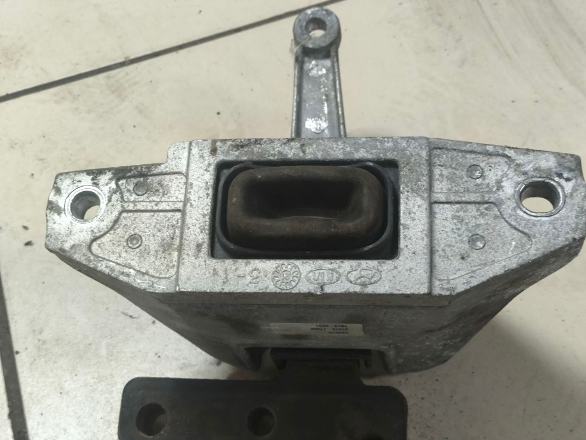 https://ycs.partsauto.market/partsauto-images/thmbs/userImages/a2d258a61cc08549ac0329b7373022c0/part/a0ac5094-199f-480b-8a02-1e3ca8f55f73_1787211079993.jpg