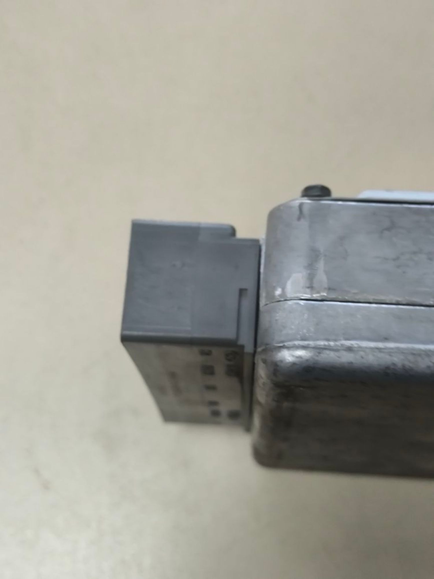 https://ycs.partsauto.market/partsauto-images/thmbs/userImages/a2d258a61cc08549ac0329b7373022c0/part/a1d22439-916e-4865-aad7-8f119d9de58c_1787057759147.jpg