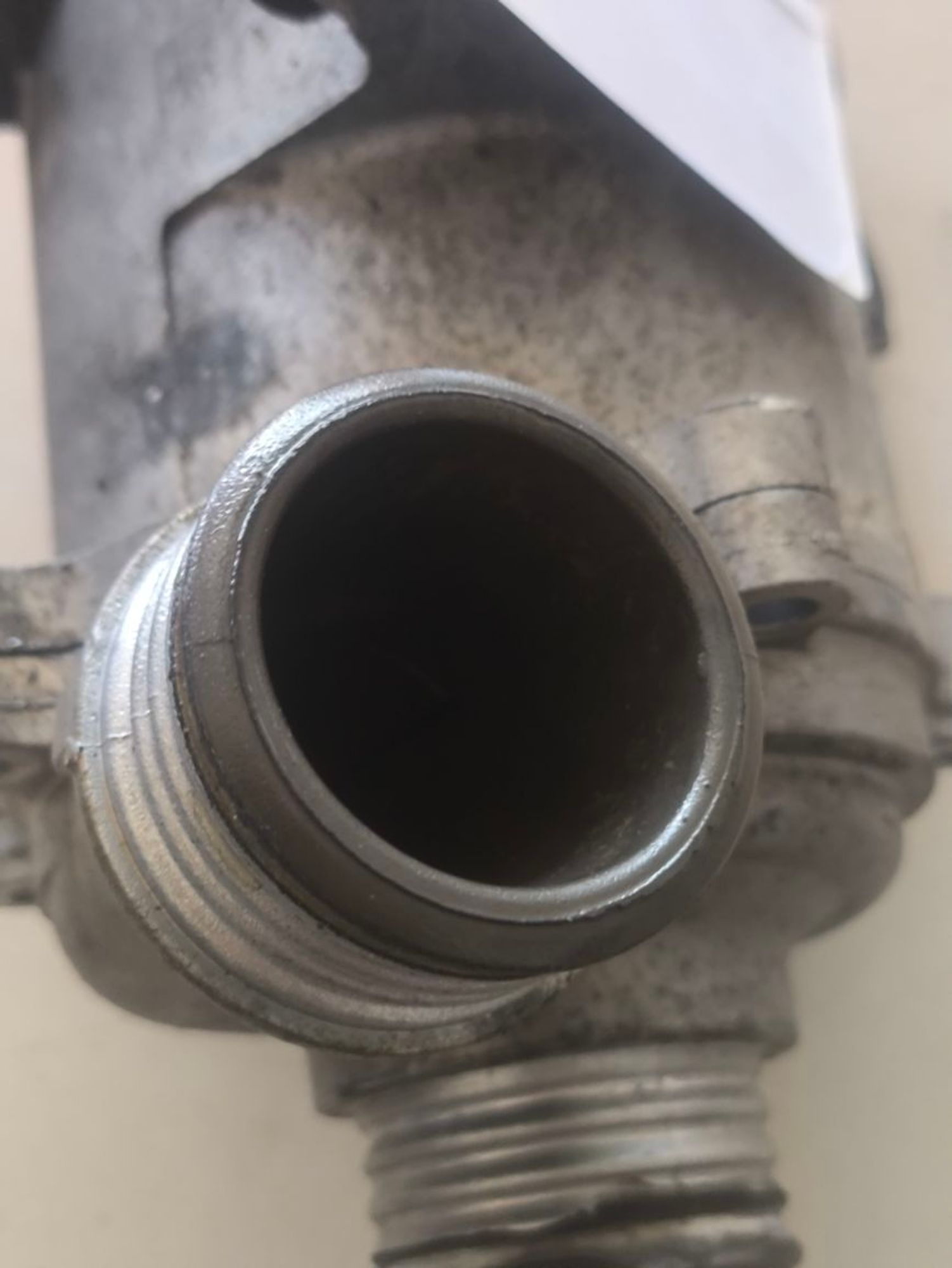 https://ycs.partsauto.market/partsauto-images/thmbs/userImages/a2d258a61cc08549ac0329b7373022c0/part/a3988eef-cd02-41bb-94d8-c67fb984948c_1786005413930.jpg