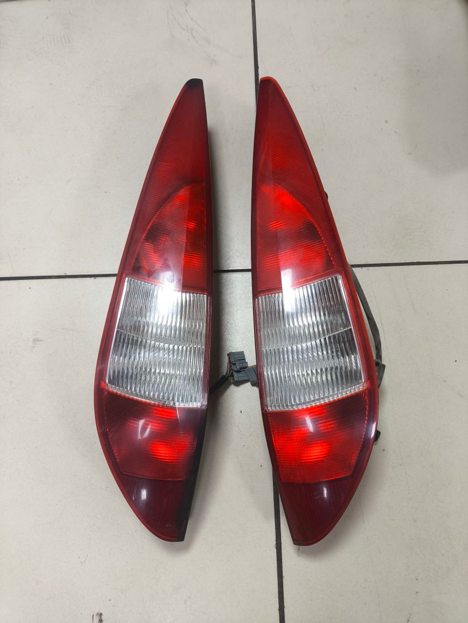 https://ycs.partsauto.market/partsauto-images/thmbs/userImages/a2d258a61cc08549ac0329b7373022c0/part/a3ba60a9-6291-4ccc-84be-3b406b518b85_1786953632782.jpg