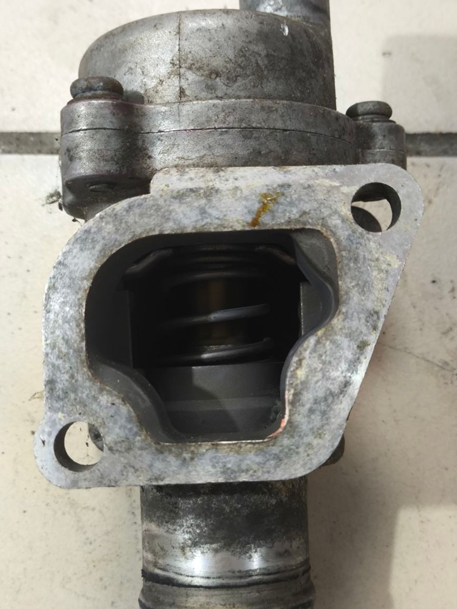 https://ycs.partsauto.market/partsauto-images/thmbs/userImages/a2d258a61cc08549ac0329b7373022c0/part/a3fa1e27-38ad-4afe-96a8-e567dc66a4c4_1782380196085.jpg
