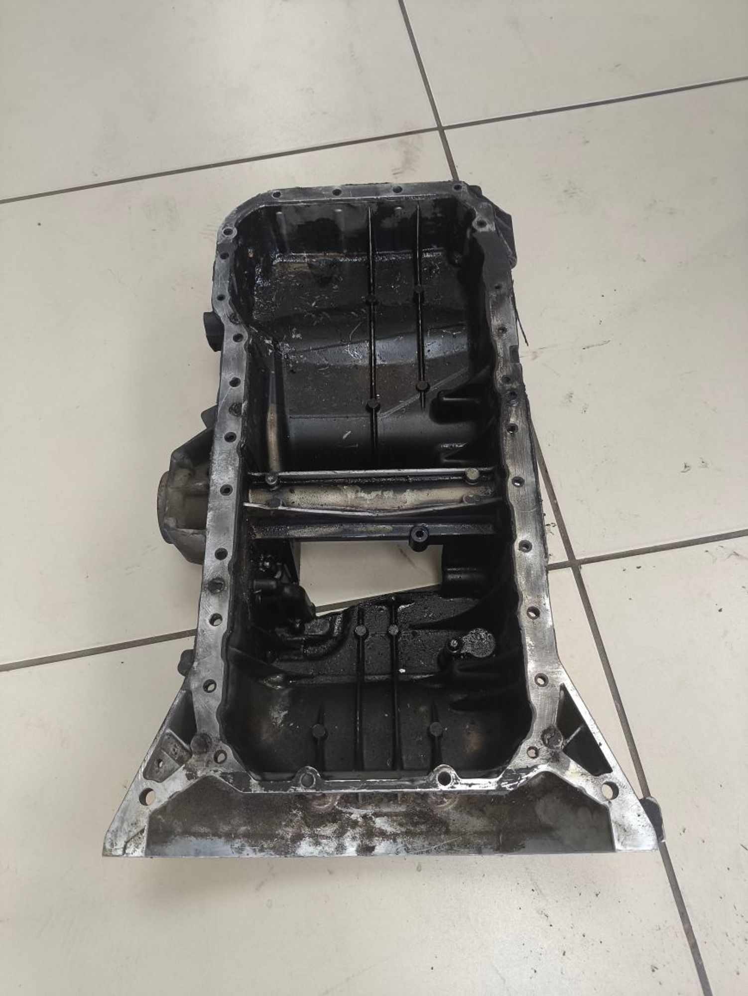 https://ycs.partsauto.market/partsauto-images/thmbs/userImages/a2d258a61cc08549ac0329b7373022c0/part/a50ecb55-912b-4d0e-9711-c7b50fae9e1d_1784726078625.jpg