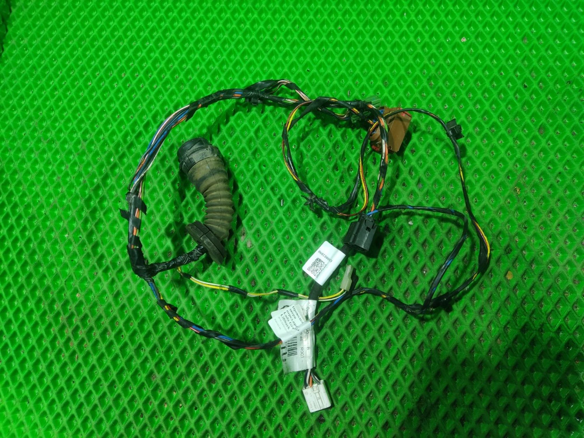 https://ycs.partsauto.market/partsauto-images/thmbs/userImages/a2d258a61cc08549ac0329b7373022c0/part/a5976627-607b-4d76-acfd-b9717dc25eac_1771425620951.jpg