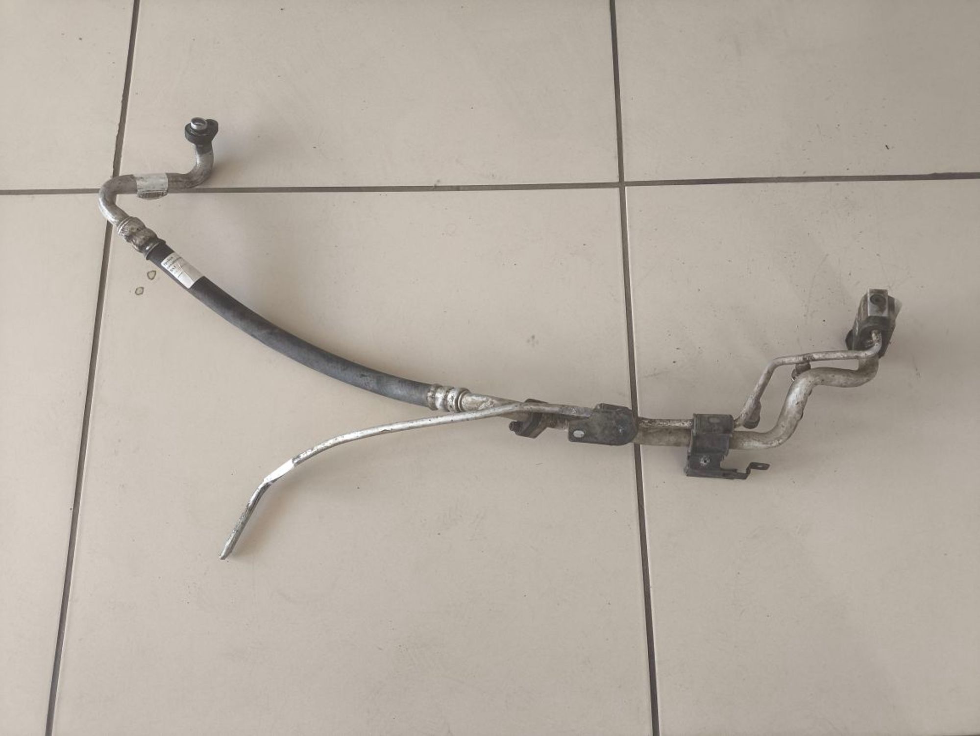 https://ycs.partsauto.market/partsauto-images/thmbs/userImages/a2d258a61cc08549ac0329b7373022c0/part/a5d48cf2-fa3f-4004-8a6d-055b4280440e_1781249587027.jpg