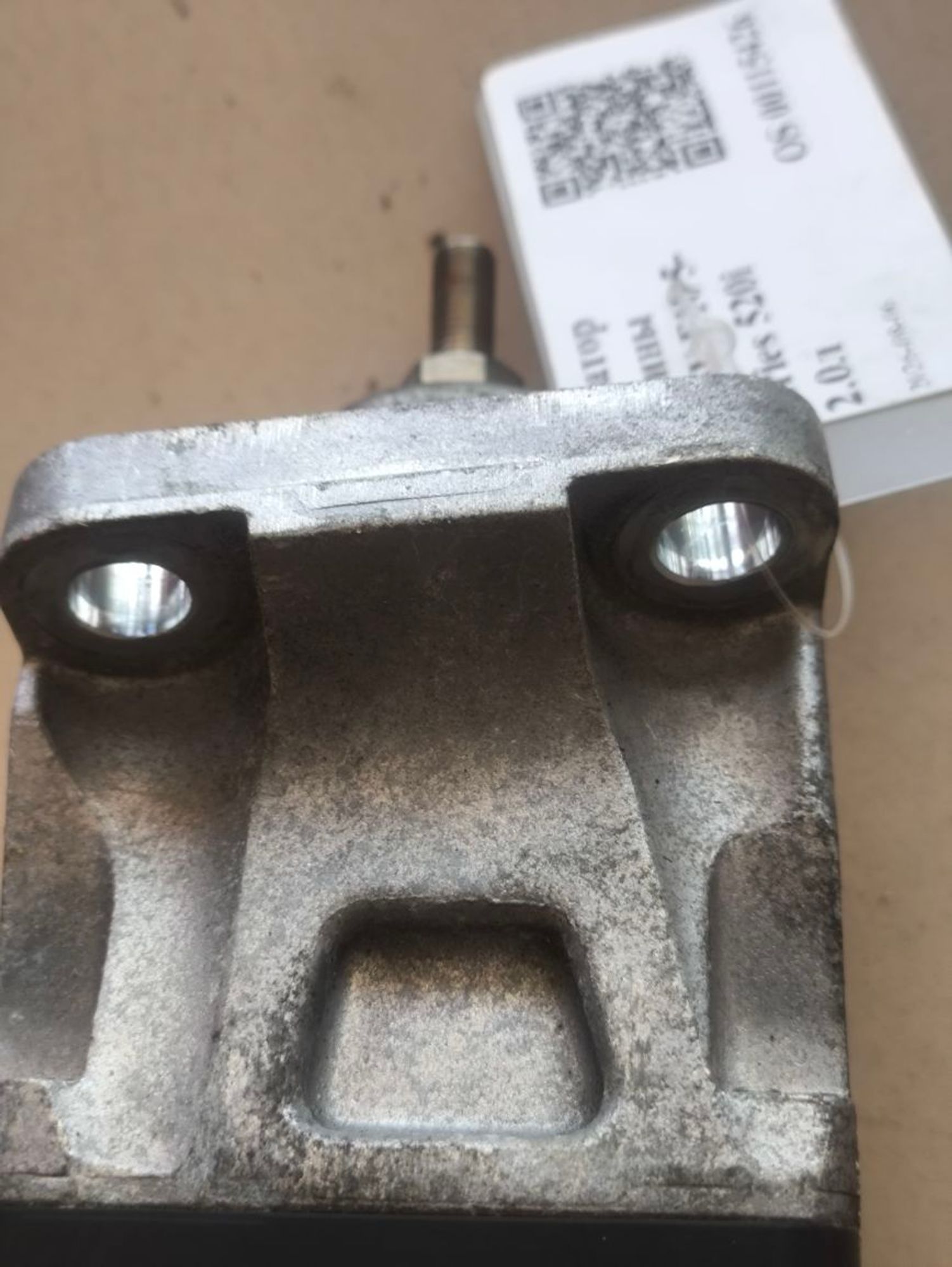 https://ycs.partsauto.market/partsauto-images/thmbs/userImages/a2d258a61cc08549ac0329b7373022c0/part/a5f02f81-4d2f-4c9a-a997-d7d19e521fb0_1785997607396.jpg