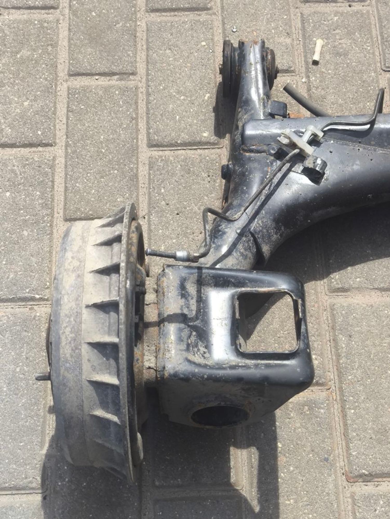 https://ycs.partsauto.market/partsauto-images/thmbs/userImages/a2d258a61cc08549ac0329b7373022c0/part/a62eda5c-83d2-44a4-8f38-bcdc478cd290_1786438512378.jpg