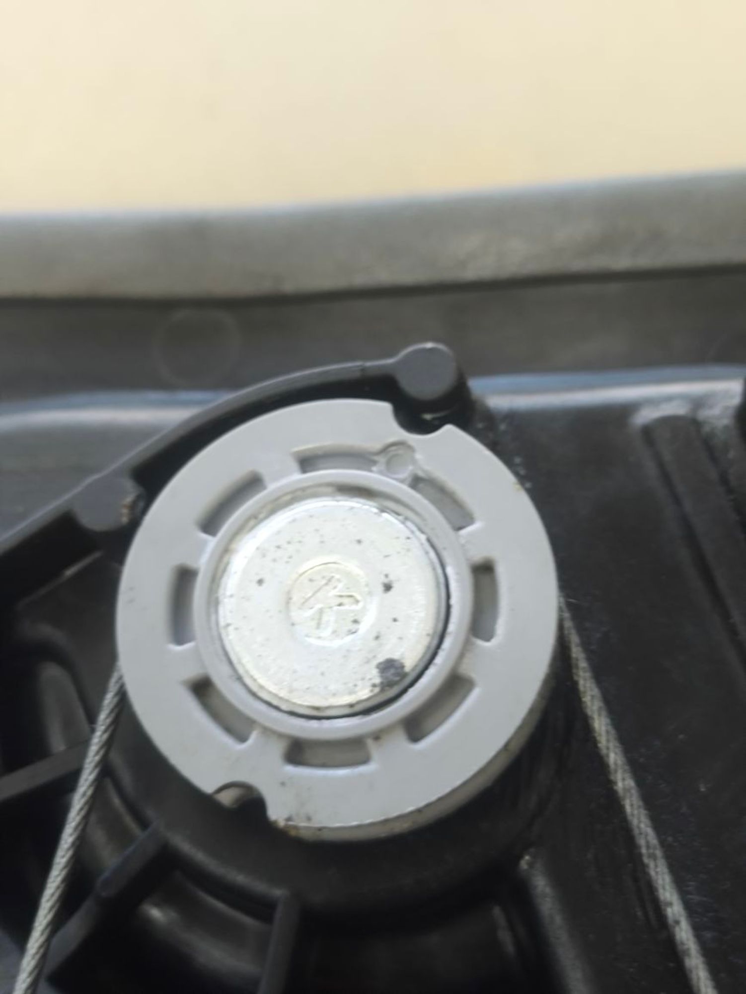 https://ycs.partsauto.market/partsauto-images/thmbs/userImages/a2d258a61cc08549ac0329b7373022c0/part/a670c93a-452f-4178-826b-fe936180a28a_1783514921878.jpg