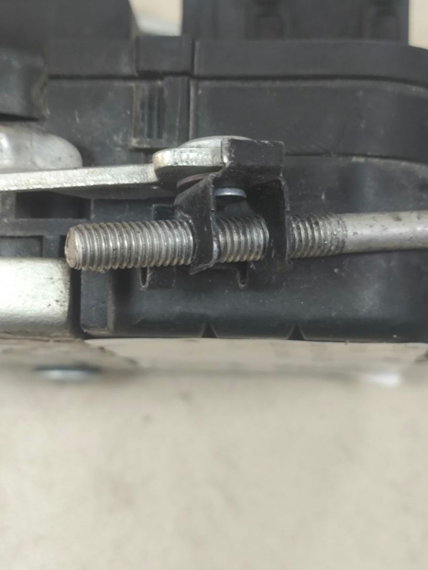 https://ycs.partsauto.market/partsauto-images/thmbs/userImages/a2d258a61cc08549ac0329b7373022c0/part/a8b2e9fc-add7-4bde-936a-07e7b08cd40d_1781699140191.jpg