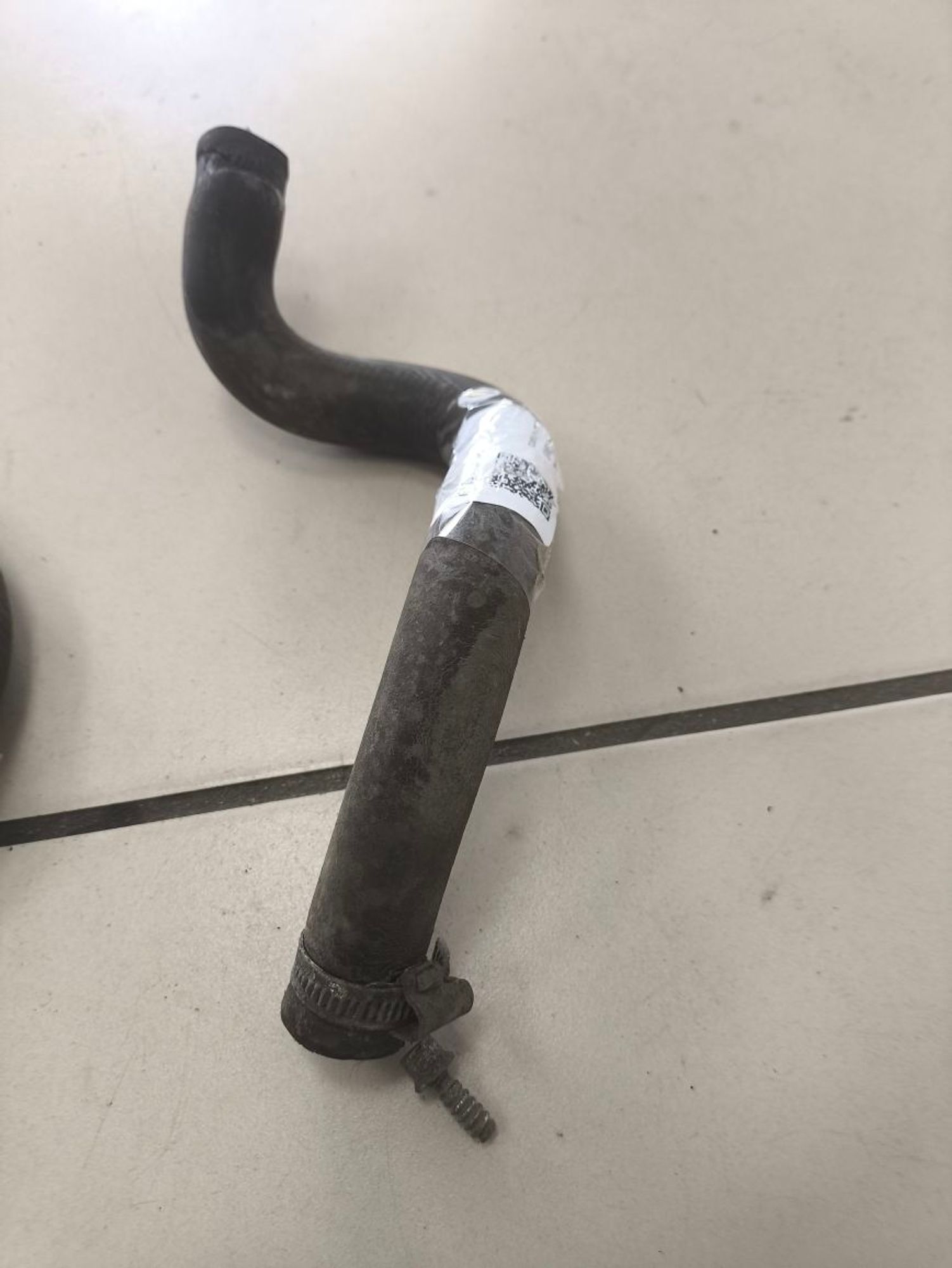 https://ycs.partsauto.market/partsauto-images/thmbs/userImages/a2d258a61cc08549ac0329b7373022c0/part/a8defa1d-9cec-4394-bb7e-594703616966_1784808541263.jpg
