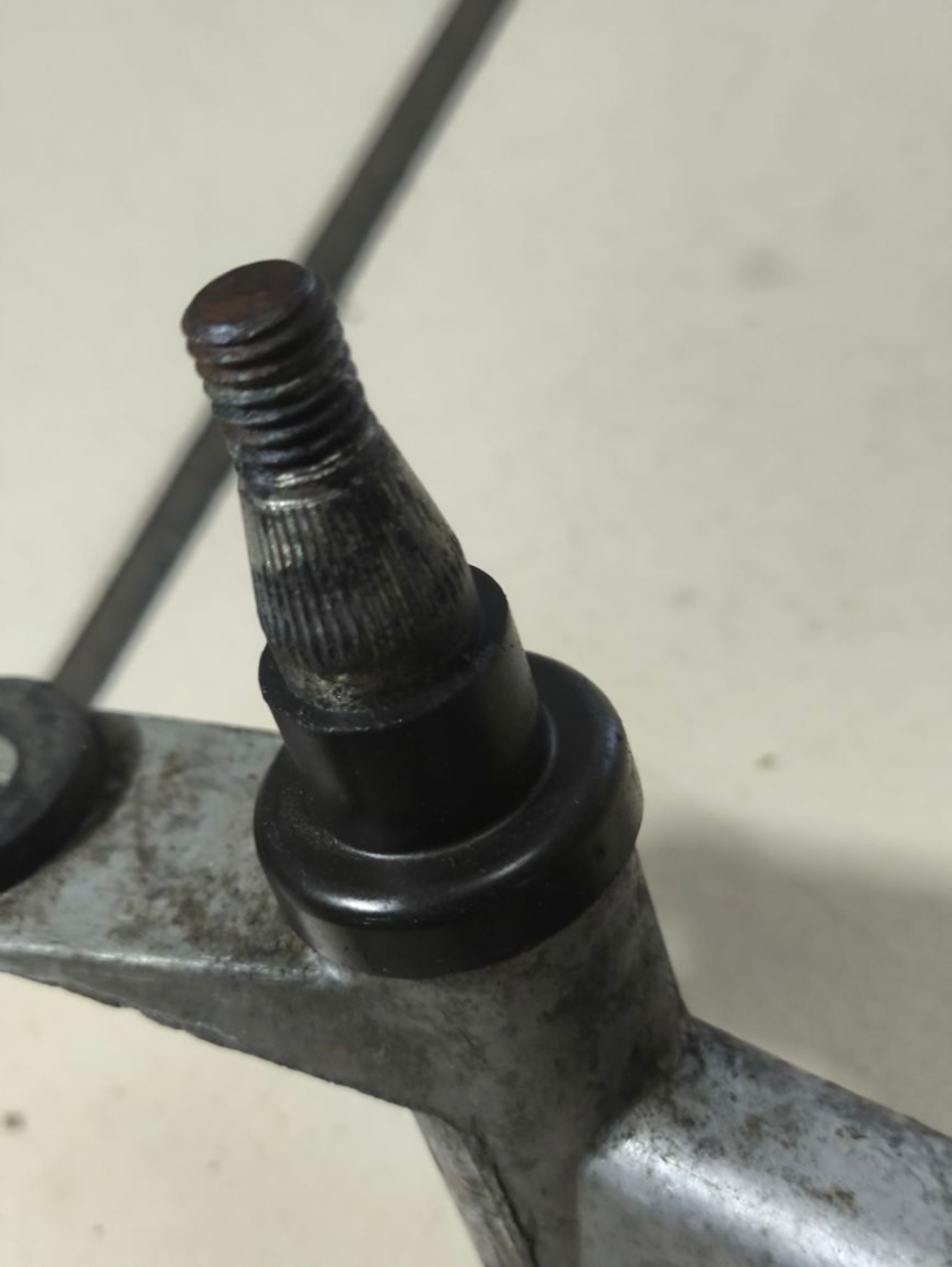 https://ycs.partsauto.market/partsauto-images/thmbs/userImages/a2d258a61cc08549ac0329b7373022c0/part/a988ab97-75c2-4a42-b408-f8767c8d02a5_1783339054782.jpg
