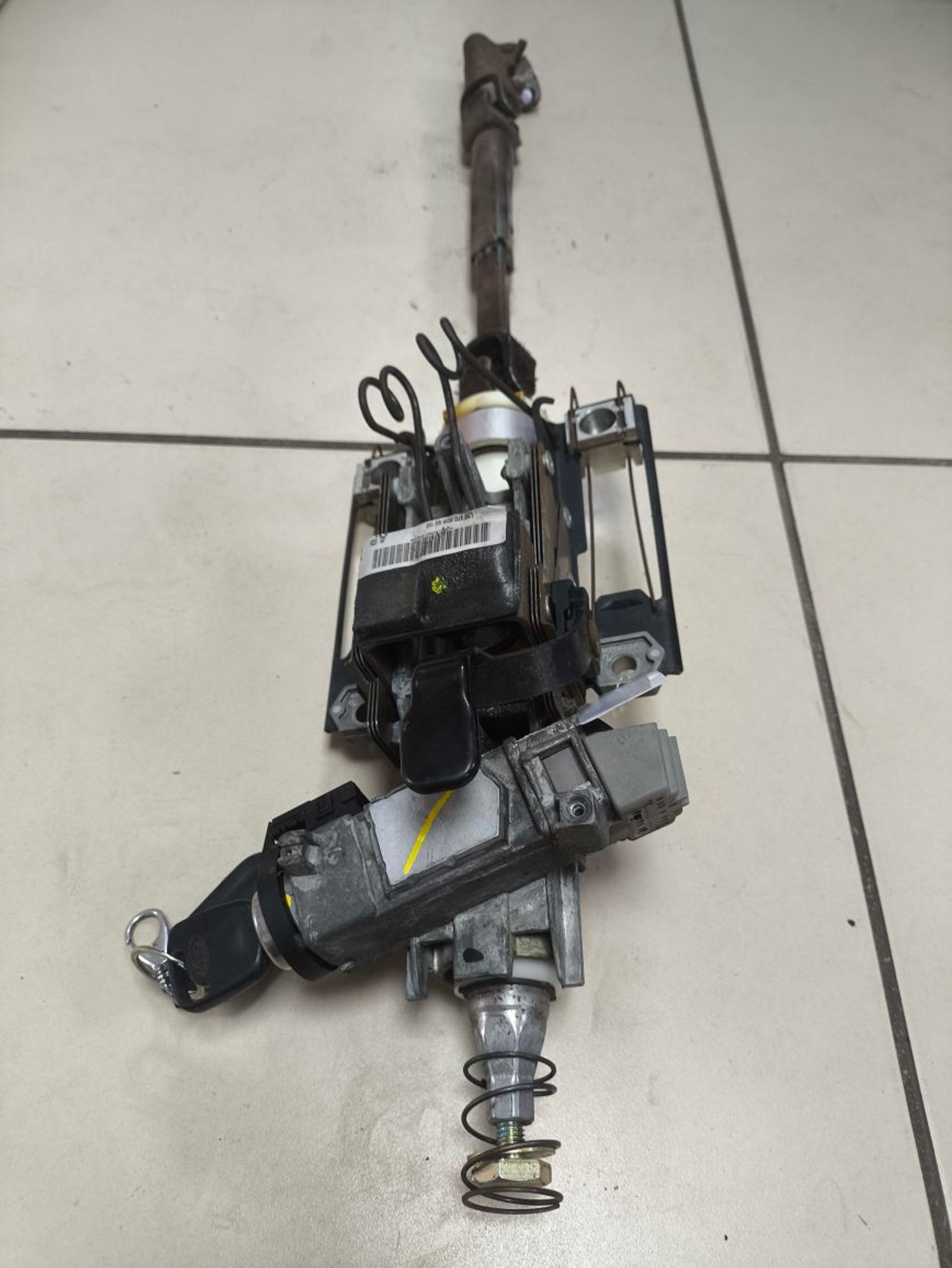 https://ycs.partsauto.market/partsauto-images/thmbs/userImages/a2d258a61cc08549ac0329b7373022c0/part/a9d1d949-c7ce-4b00-abac-a784d8fcee93_1787051125183.jpg