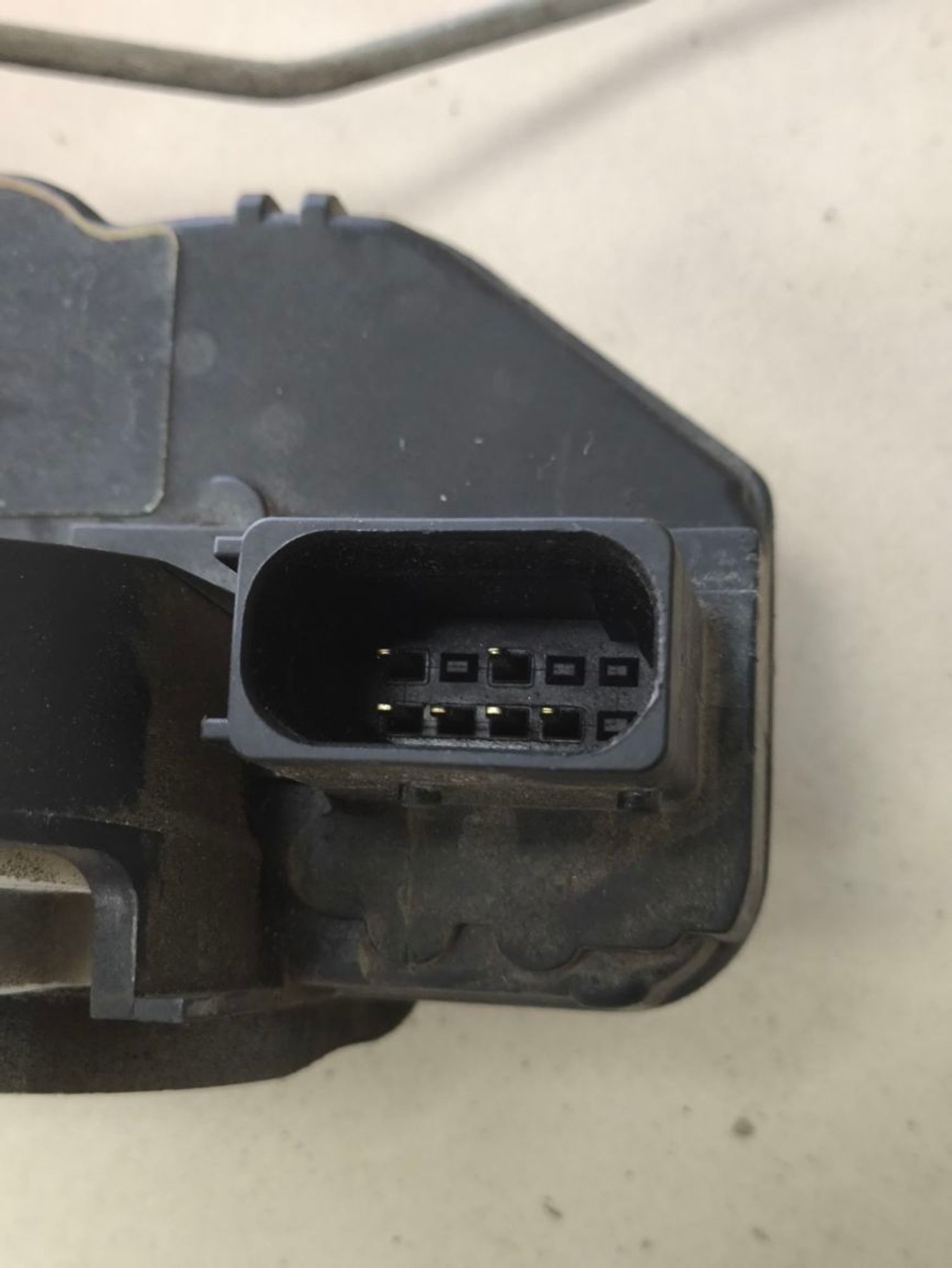 https://ycs.partsauto.market/partsauto-images/thmbs/userImages/a2d258a61cc08549ac0329b7373022c0/part/aa05c17c-00ac-483d-97e5-5406fbfbac13_1782481662219.jpg