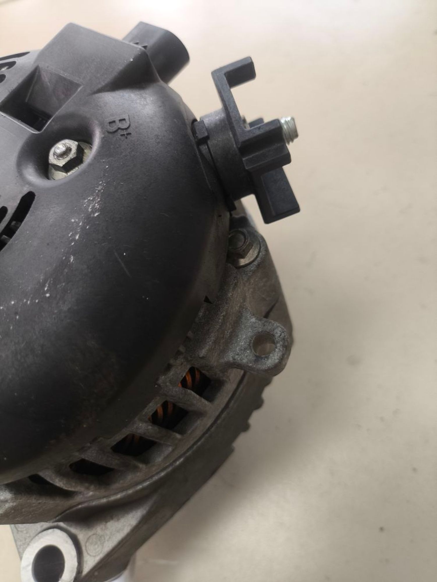 https://ycs.partsauto.market/partsauto-images/thmbs/userImages/a2d258a61cc08549ac0329b7373022c0/part/aa418a90-e616-4cda-a0e8-575590545d82_1785937638409.jpg