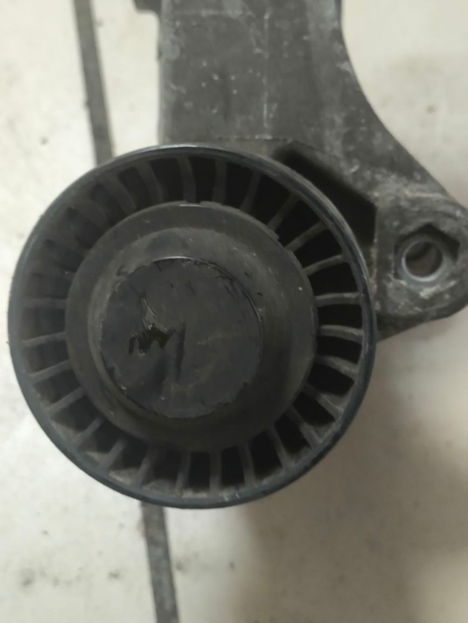 https://ycs.partsauto.market/partsauto-images/thmbs/userImages/a2d258a61cc08549ac0329b7373022c0/part/aa77ba9c-864e-4da3-9341-0ea64cd95cb7_1787210372307.jpg