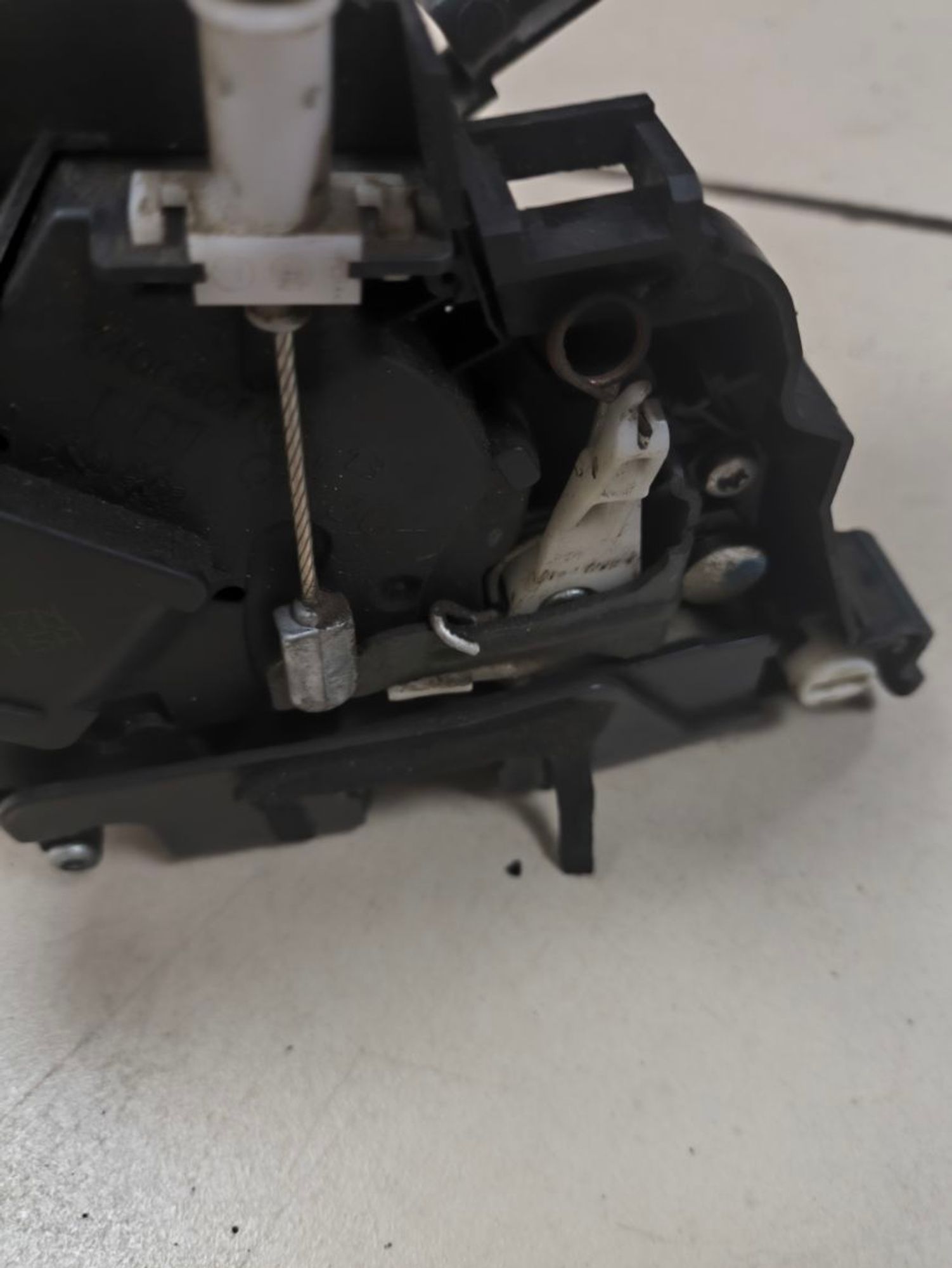 https://ycs.partsauto.market/partsauto-images/thmbs/userImages/a2d258a61cc08549ac0329b7373022c0/part/ab2bab20-d6fc-484c-ad66-c5833a7866f5_1781698343447.jpg