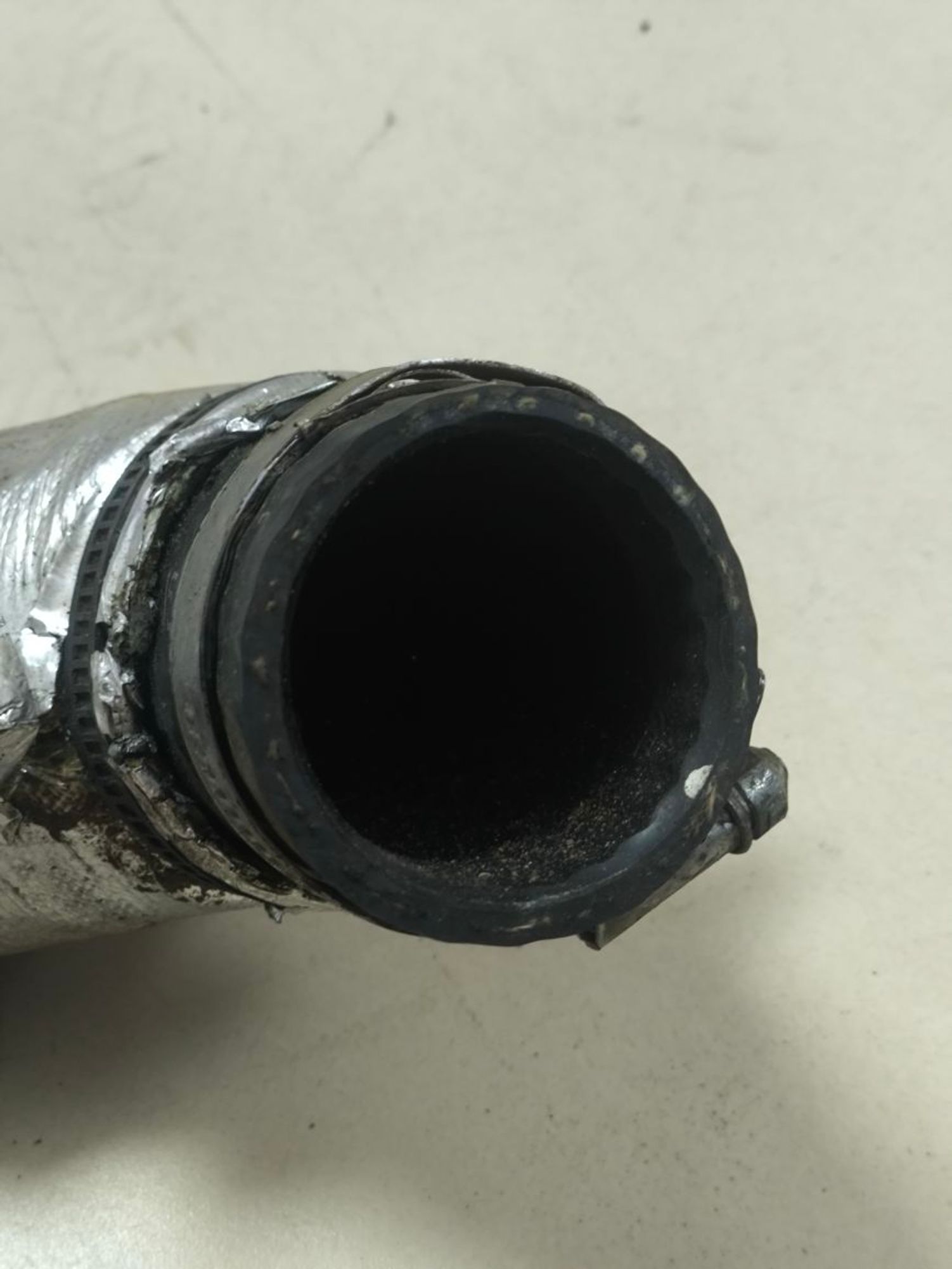 https://ycs.partsauto.market/partsauto-images/thmbs/userImages/a2d258a61cc08549ac0329b7373022c0/part/af7b27c8-063a-4d14-8bd6-76b278ad165a_1786955906917.jpg