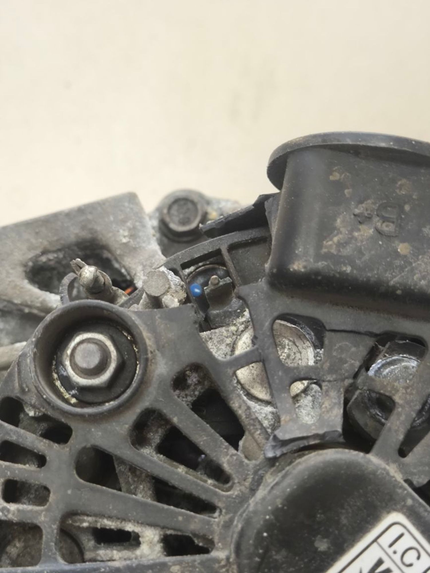 https://ycs.partsauto.market/partsauto-images/thmbs/userImages/a2d258a61cc08549ac0329b7373022c0/part/afbedf71-5d25-4abc-b208-338ec0c92b88_1785588863831.jpg