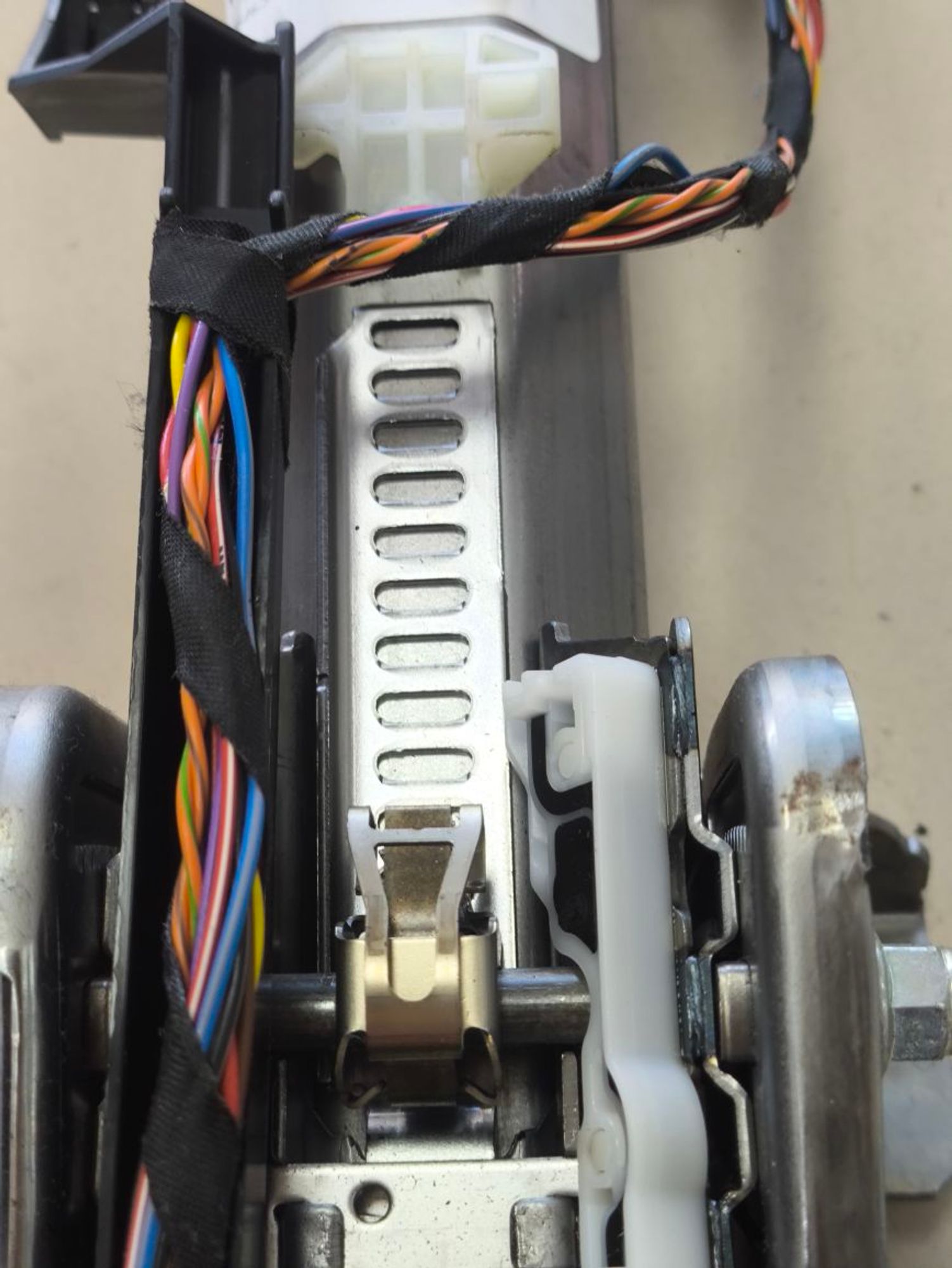 https://ycs.partsauto.market/partsauto-images/thmbs/userImages/a2d258a61cc08549ac0329b7373022c0/part/b04411ba-362d-40af-a1a4-cb8650af1f5b_1782479897589.jpg