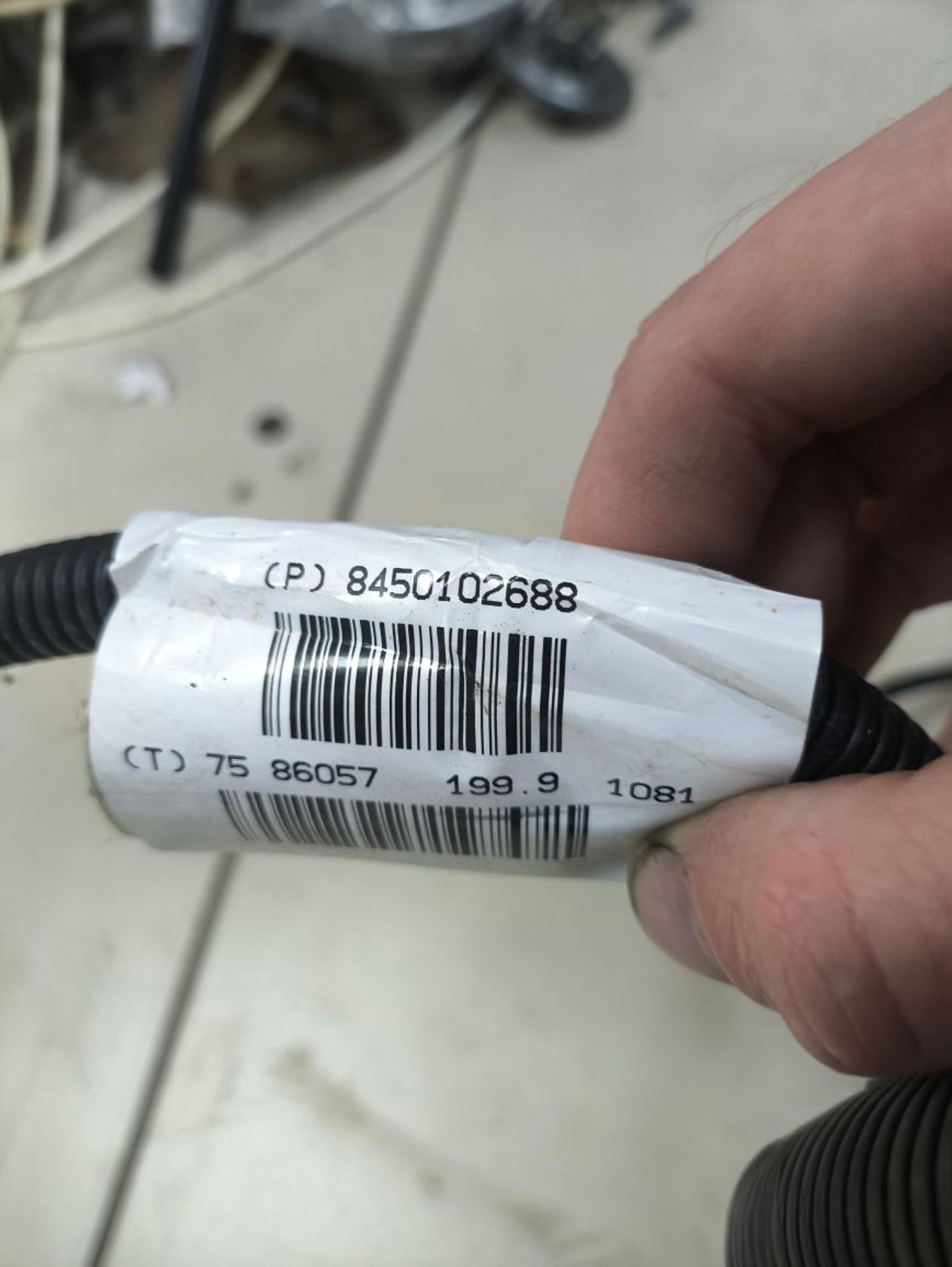 https://ycs.partsauto.market/partsauto-images/thmbs/userImages/a2d258a61cc08549ac0329b7373022c0/part/b26e8b06-c799-4ac6-a1a9-acb6a52ac64b_1782308500531.jpg
