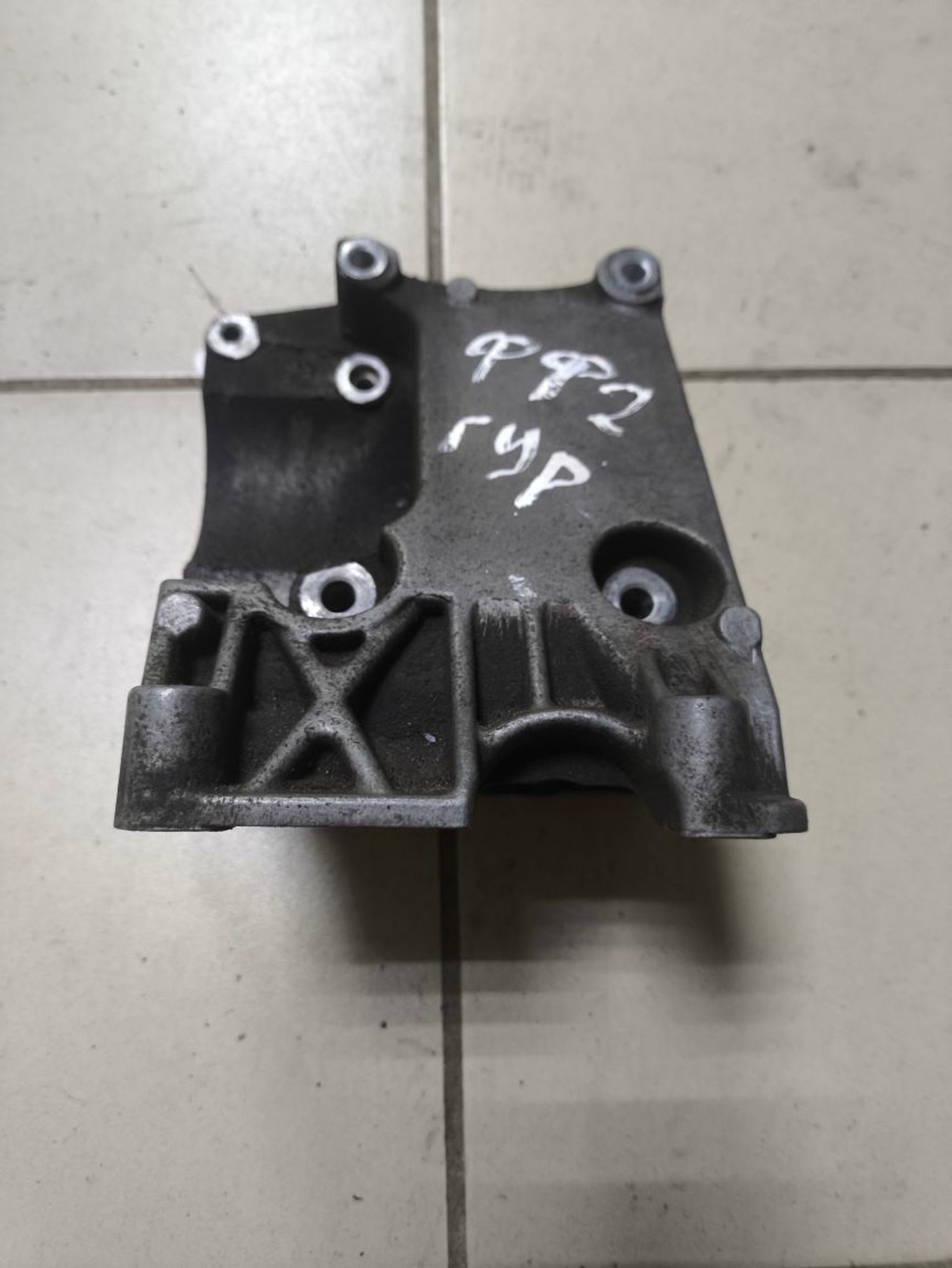 Кронштейн ГУРА Ford Focus II, 700 рублей, Тамбов