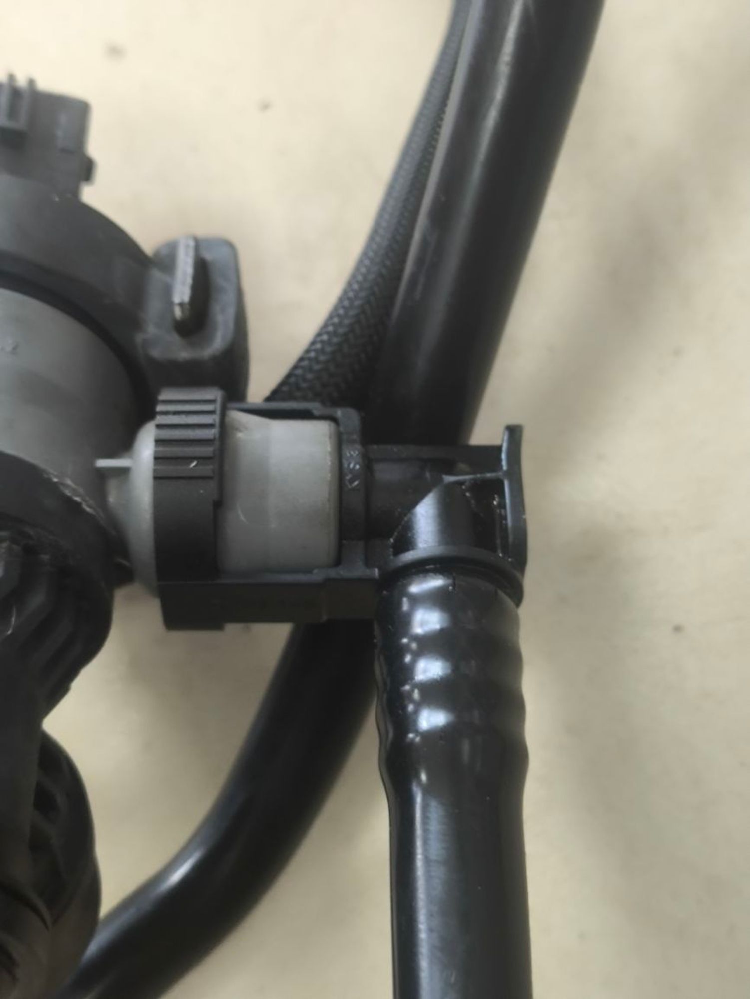 https://ycs.partsauto.market/partsauto-images/thmbs/userImages/a2d258a61cc08549ac0329b7373022c0/part/b3dd953e-1f83-4baf-bcad-a34ce92e314a_1786011455324.jpg