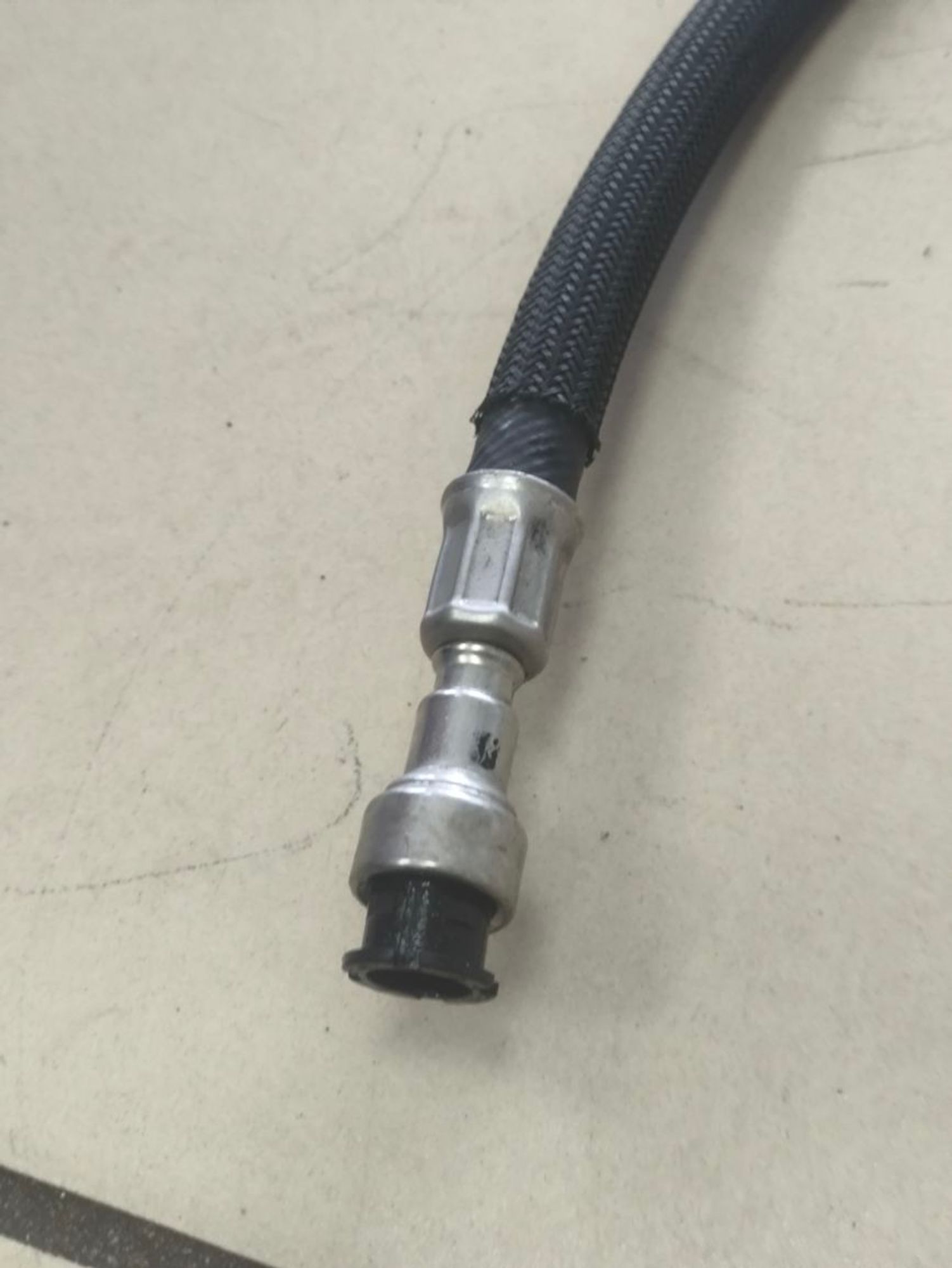 https://ycs.partsauto.market/partsauto-images/thmbs/userImages/a2d258a61cc08549ac0329b7373022c0/part/b557b890-4282-4802-8b2a-8ef5c31d6b04_1786012733919.jpg